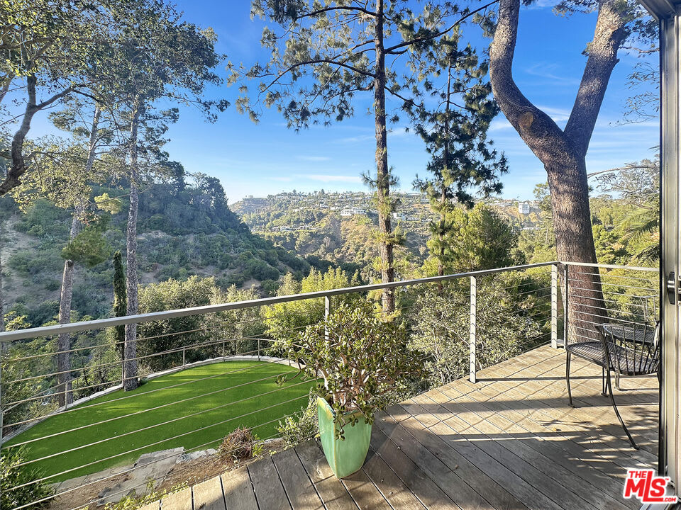 8265 Mannix Drive – photo 1
