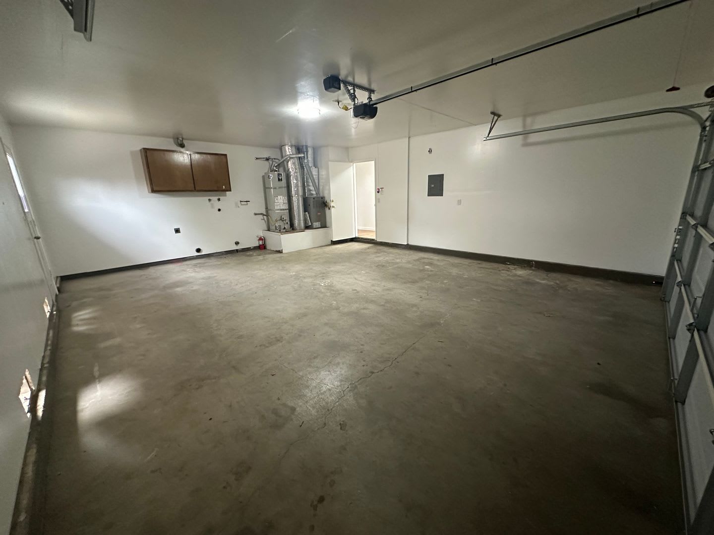 Spacious 3-Bedroom Home with Large Yard, 2-Car Garage &amp; Modern Updates! – photo 1 of 22