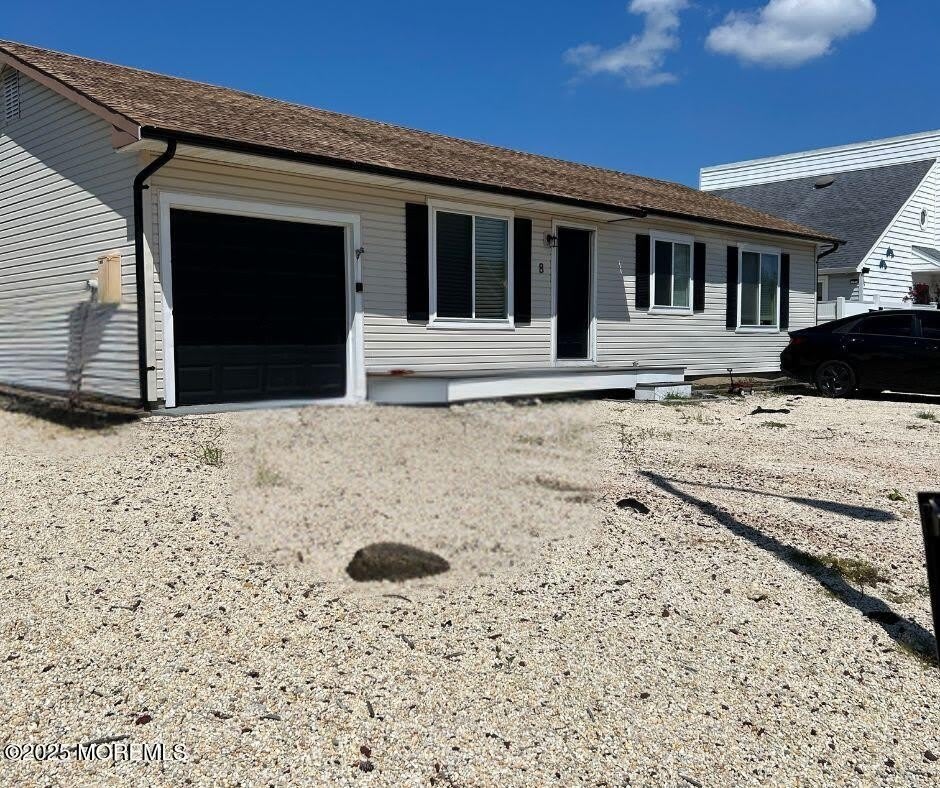 8 Diane Road – photo 1 of 11