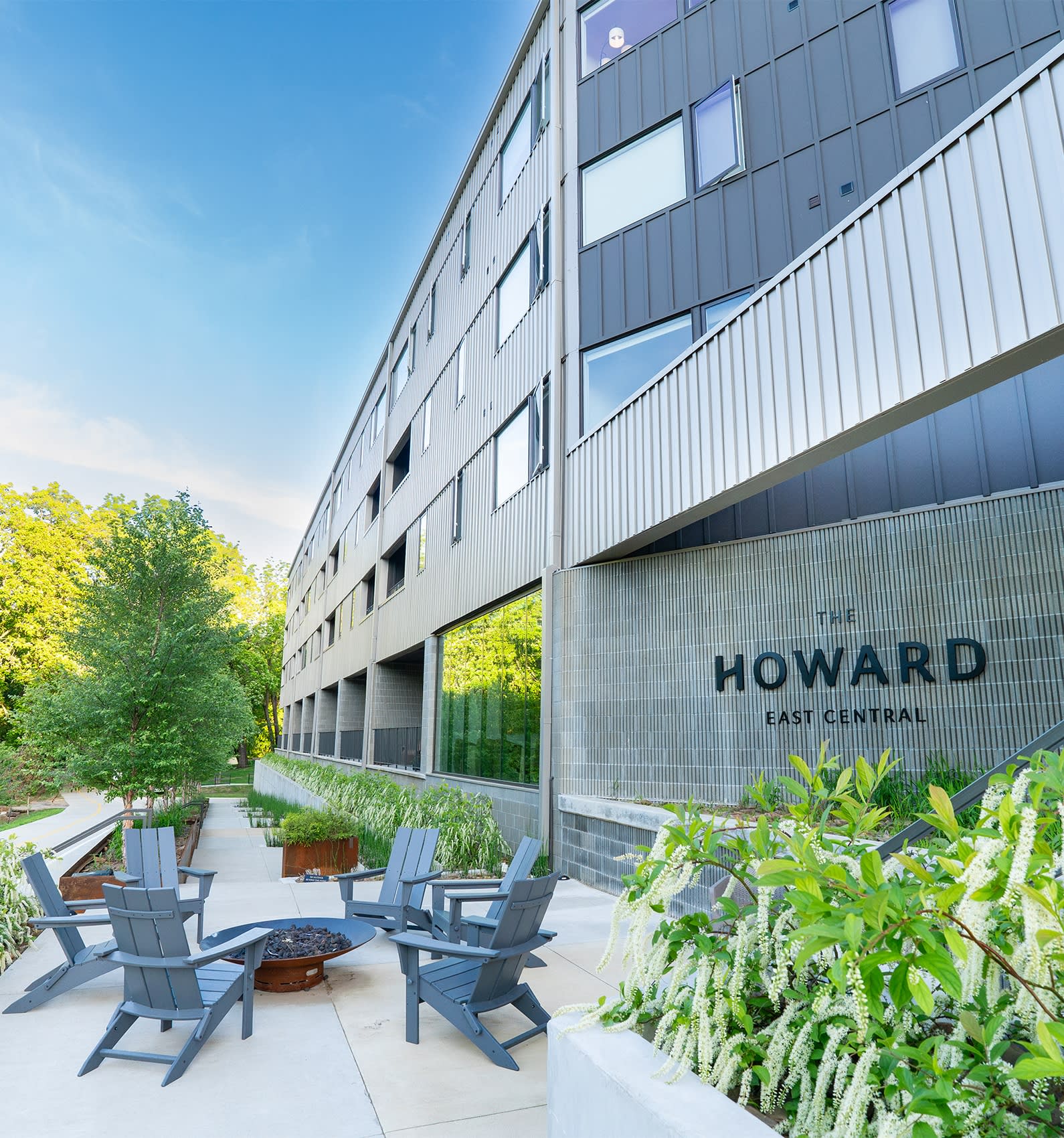 The Howard – photo 1