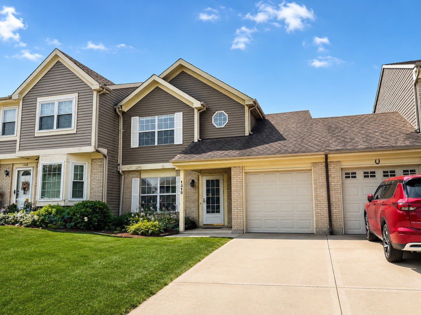 1310 Oriole Trail – photo 1 of 110