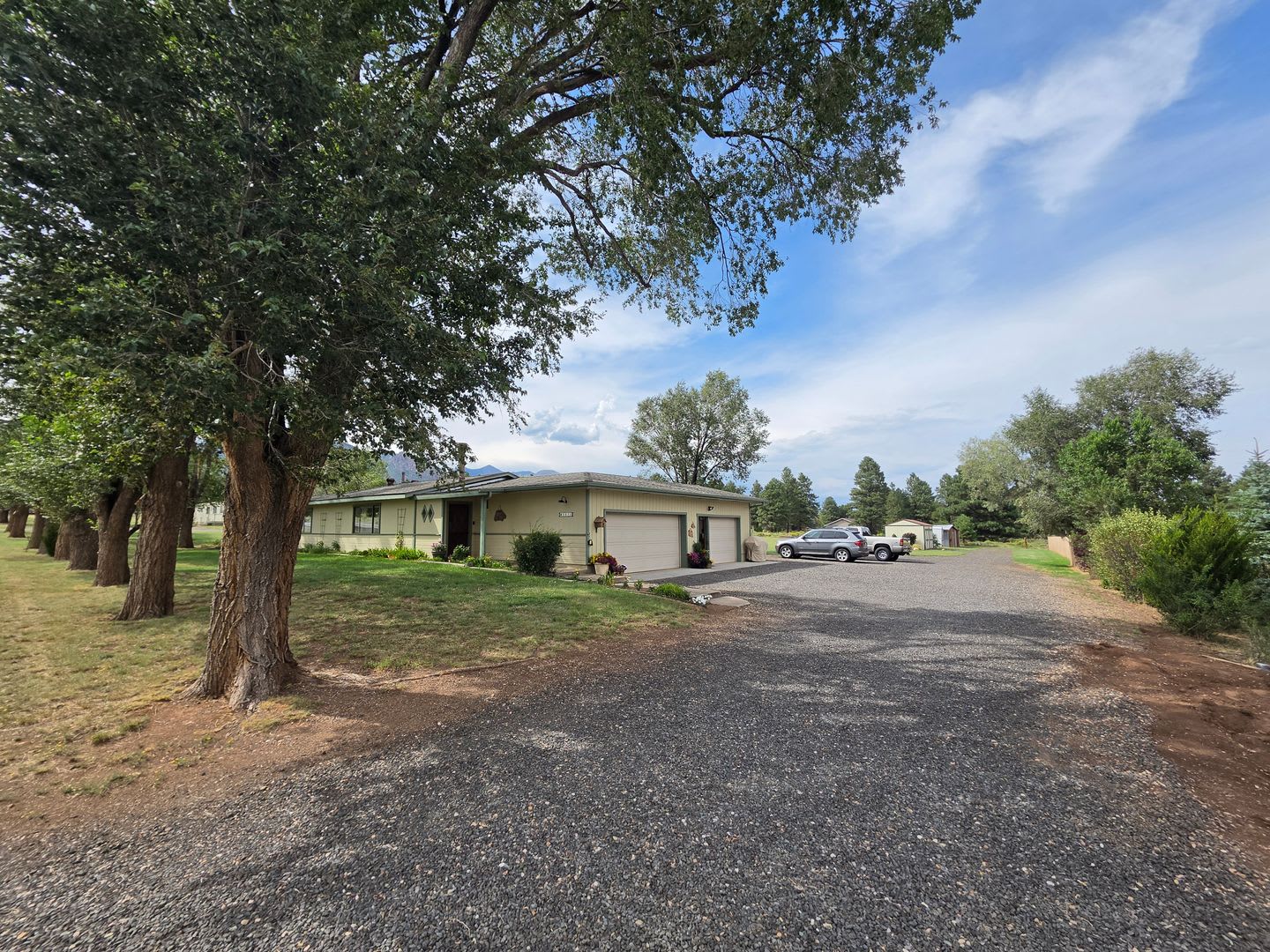 Short-Term Furnished 3-Bedroom Home on 2 Acres – photo 1 of 35