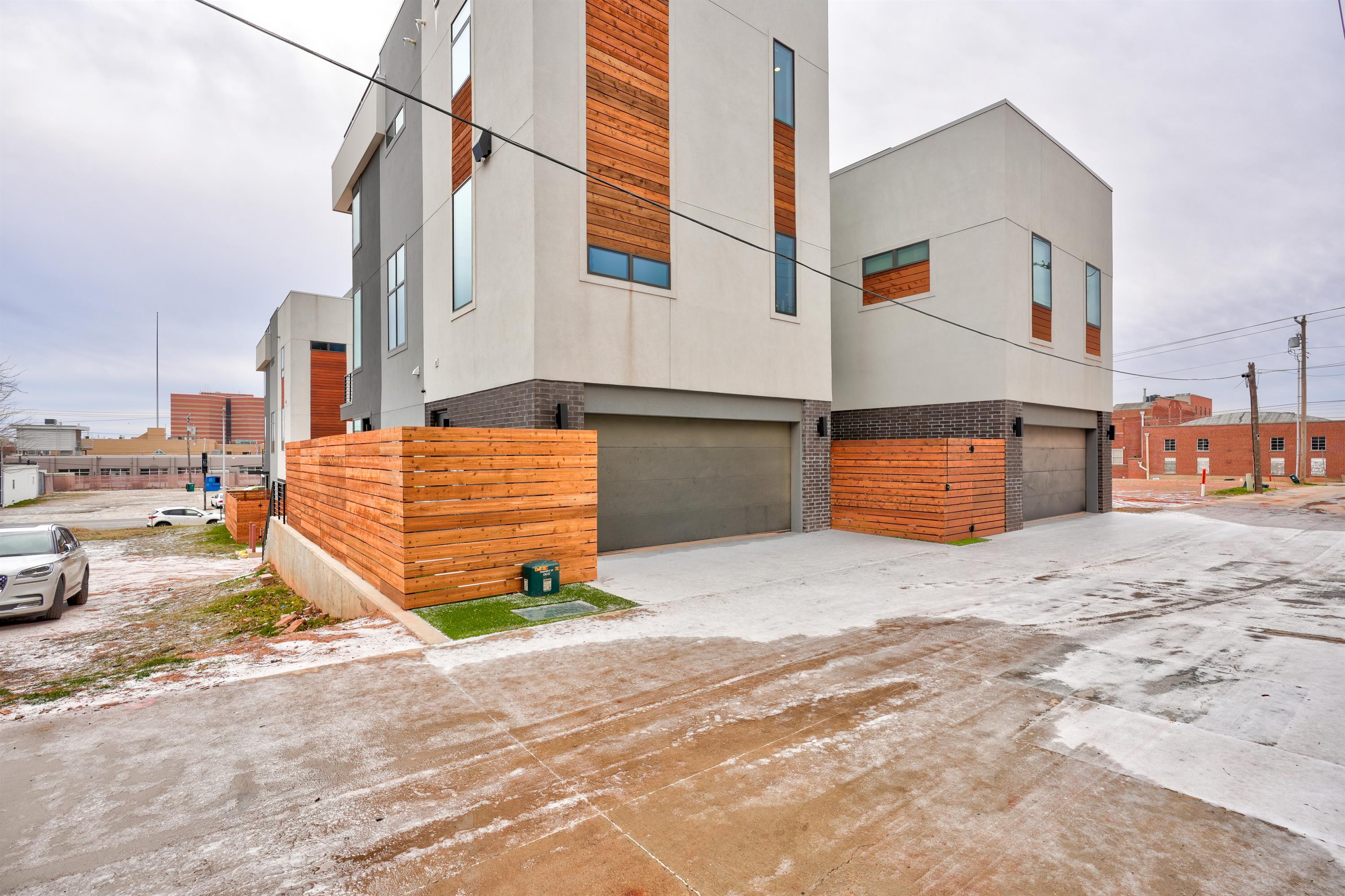 819 Northwest 6th Street – photo 1