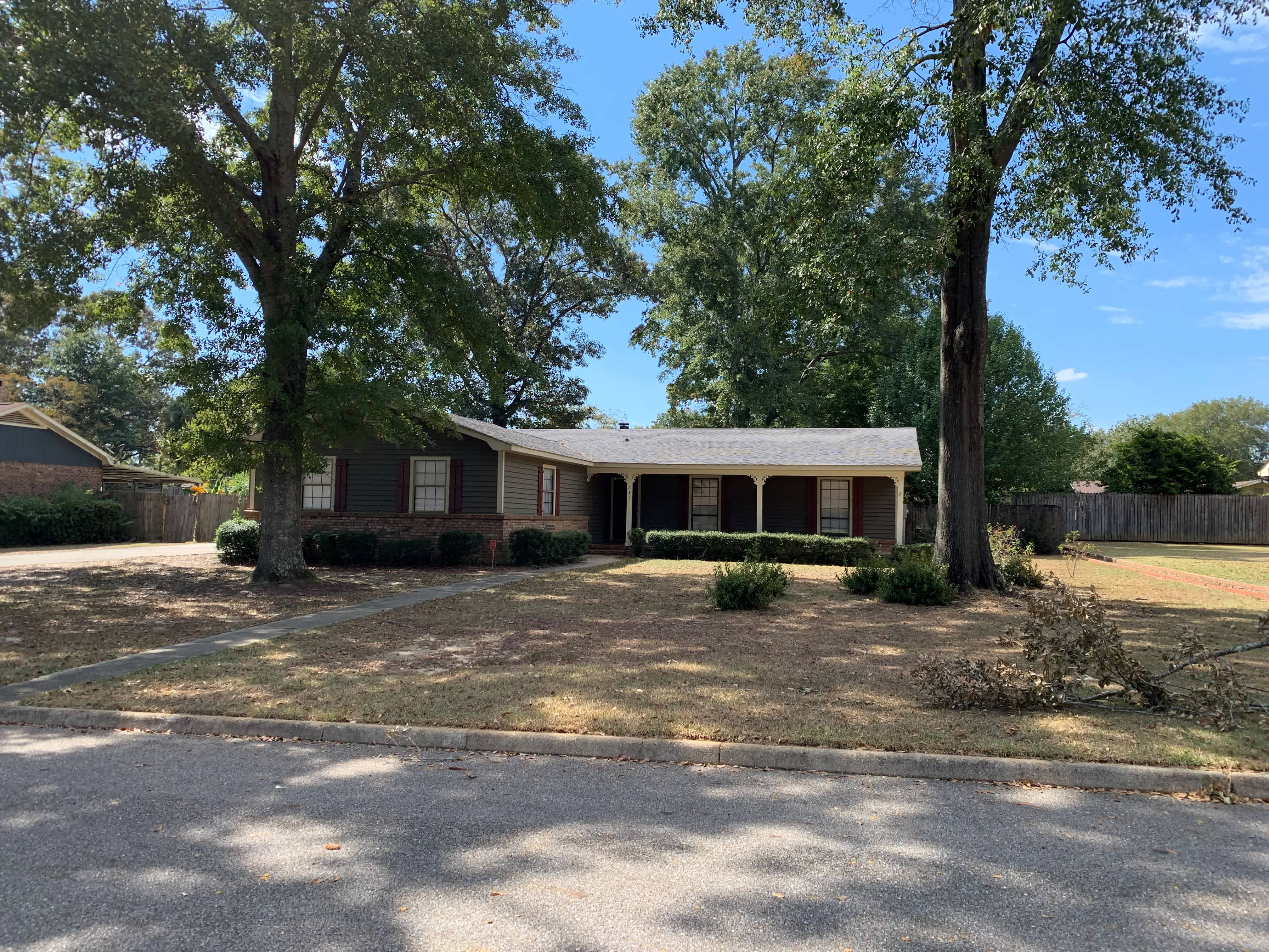 641 Farrah Cir – photo 1