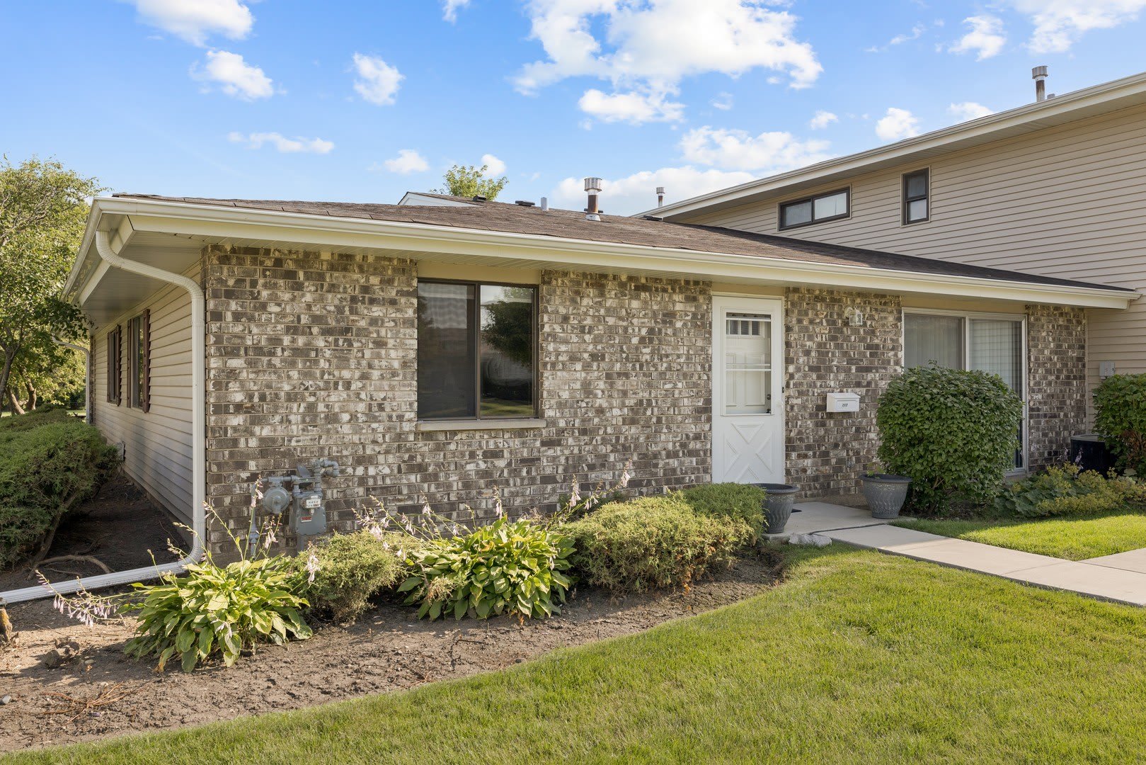 117 Cotuit Court – photo 1 of 190