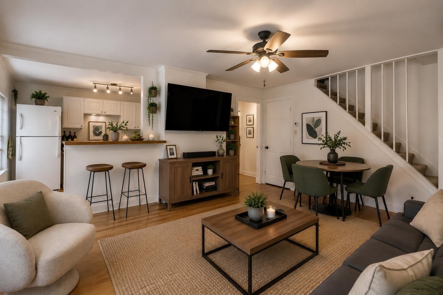 22 Oak Street – photo 1 of 12