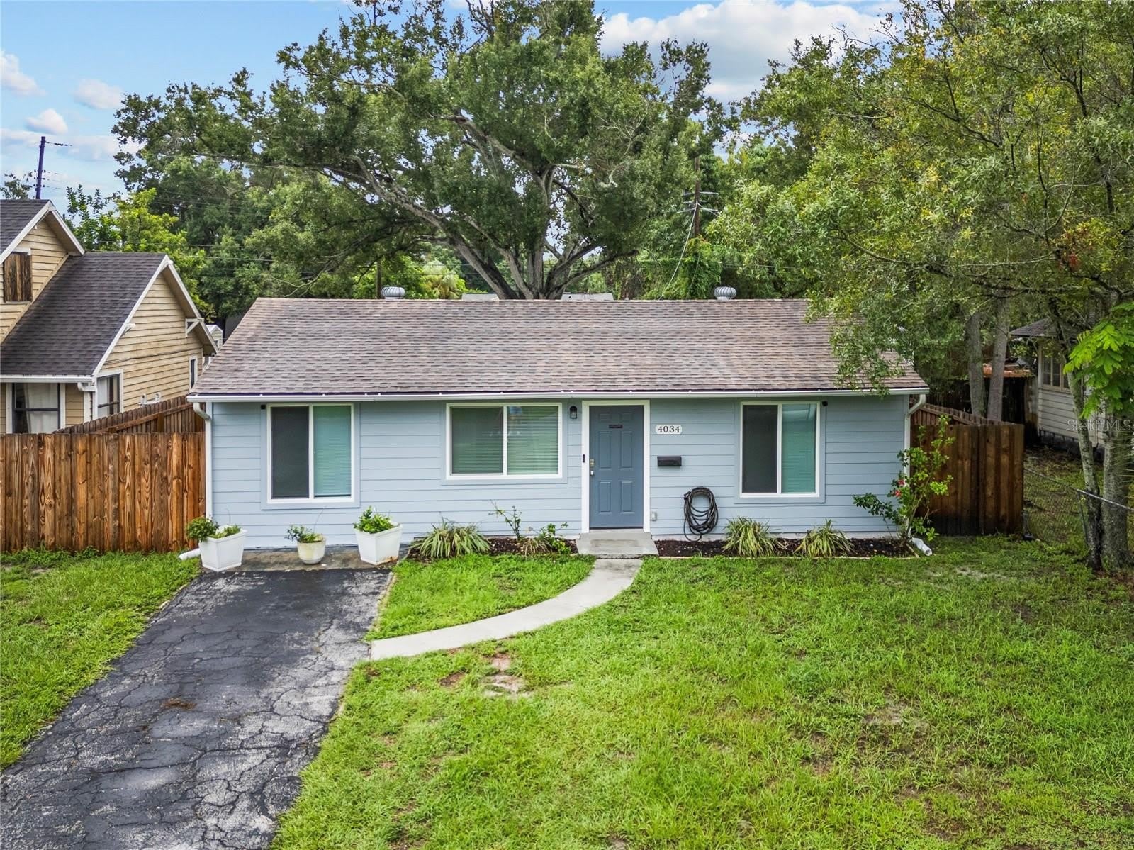 4034 40TH Avenue N – photo 1