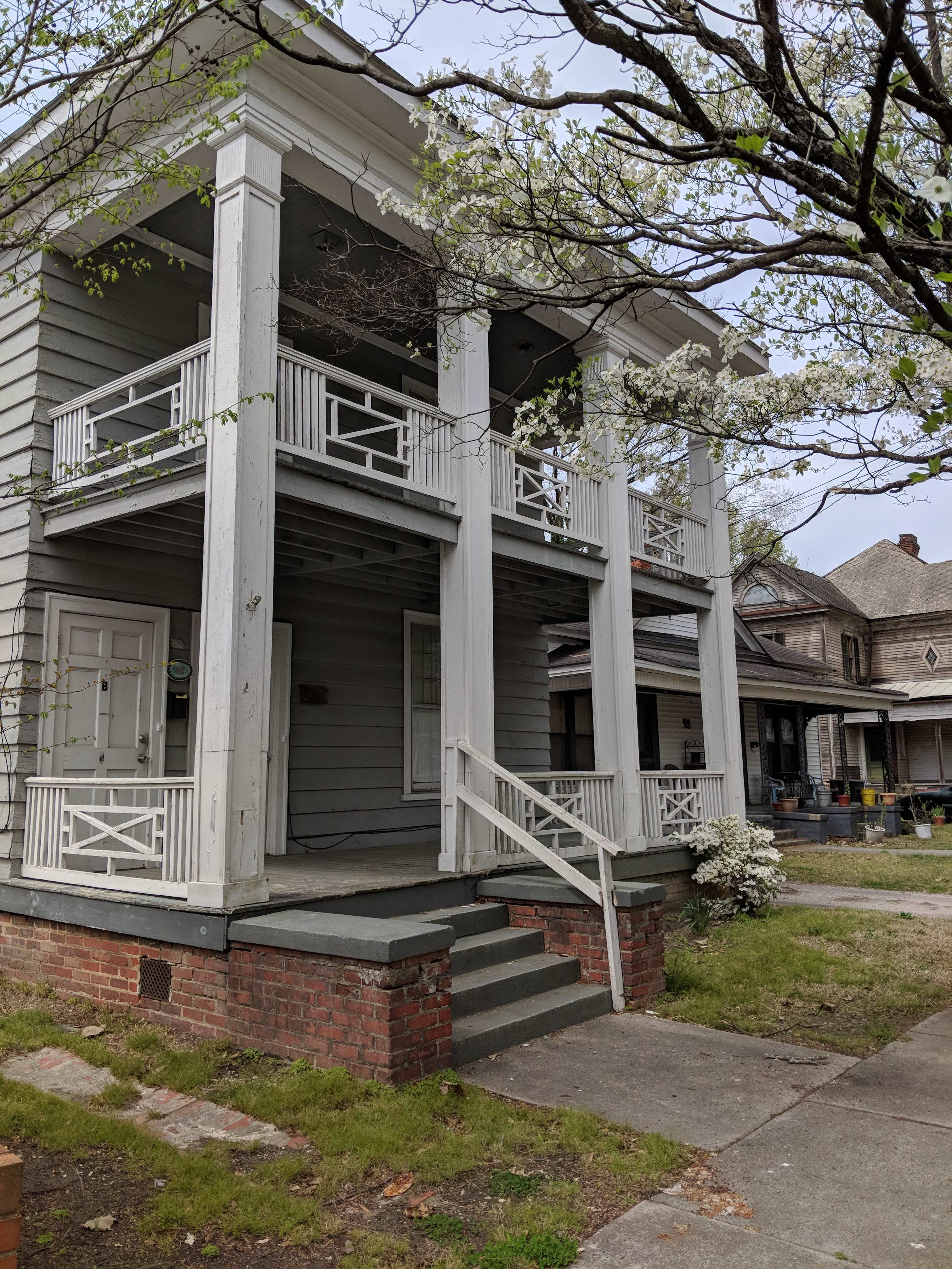 311 Green St Ne – photo 1 of 11