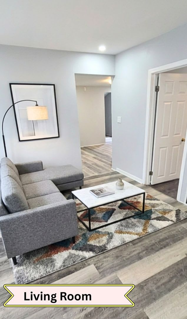 Modern 2Br 1Ba 2Nd Floor Apartment Near Downtown – photo 1 of 13