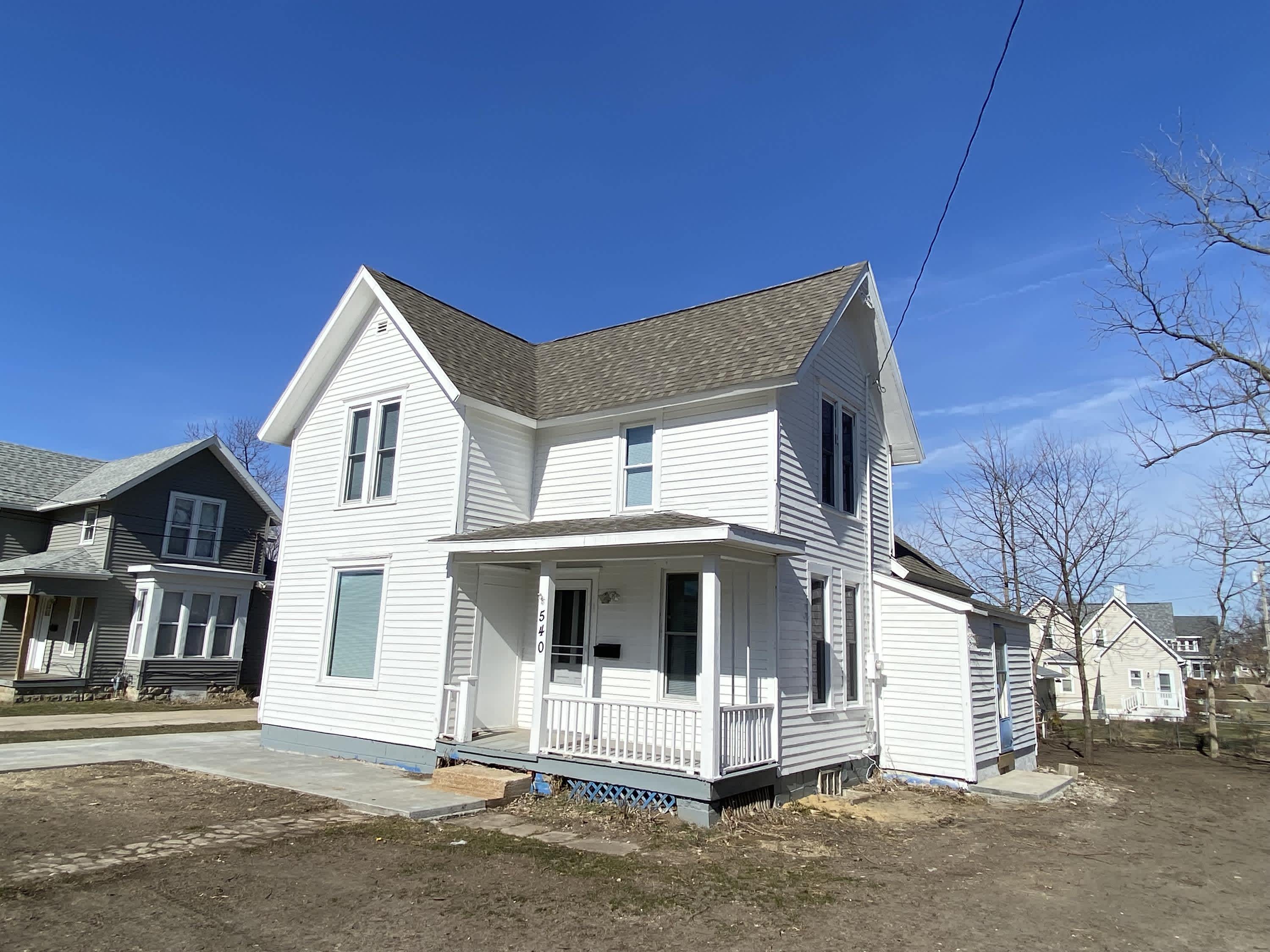 540 8th Avenue – photo 1 of 33