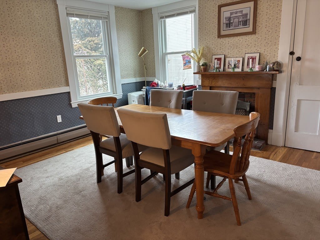 230 W Fifth St – photo 1