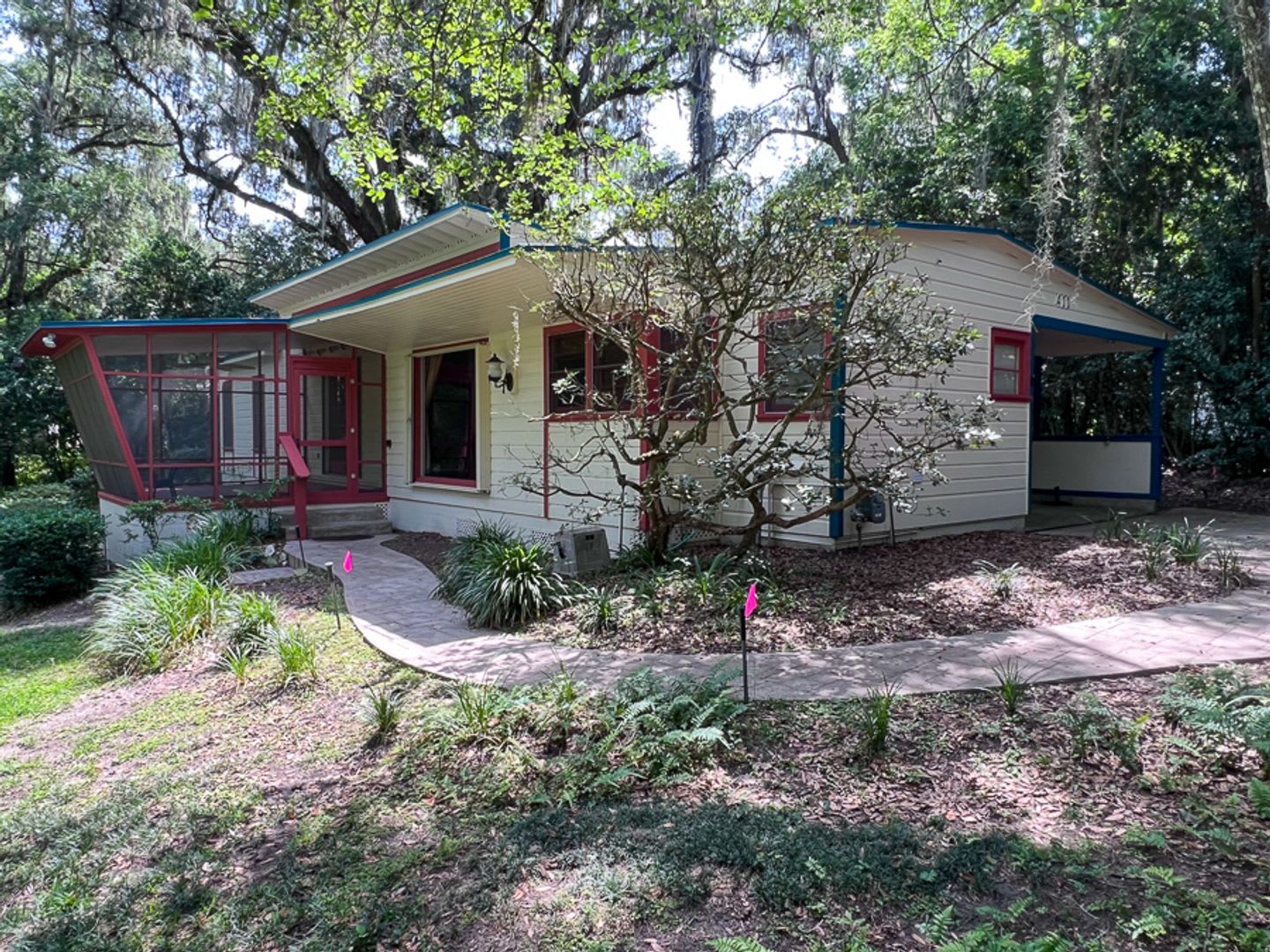 2BR/2BR Near Law School – photo 1