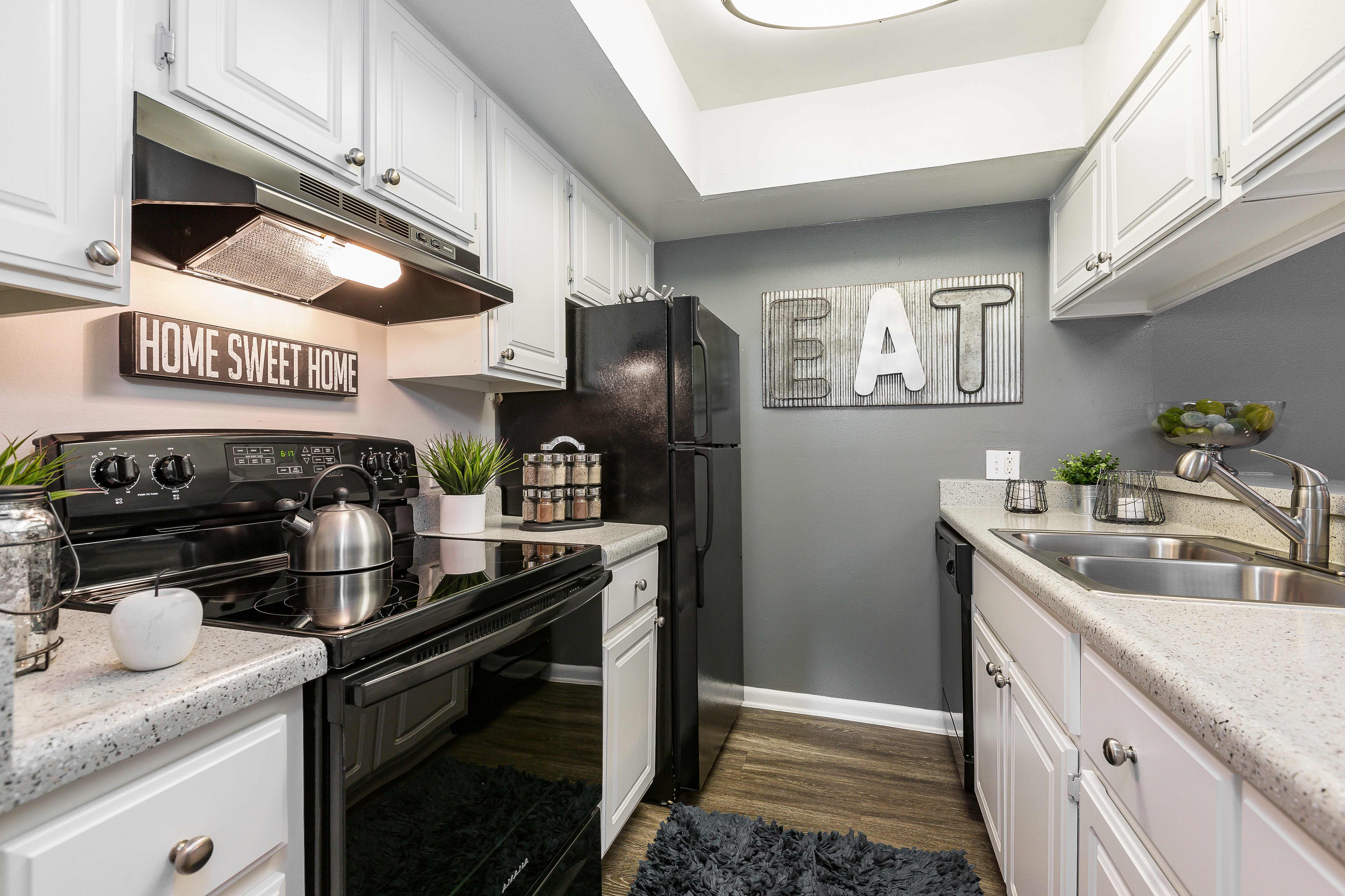Enclave at Lake Ellenor – photo 1