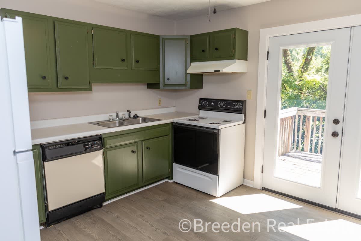 215 N. Anderson Street Apt. E – photo 1 of 18