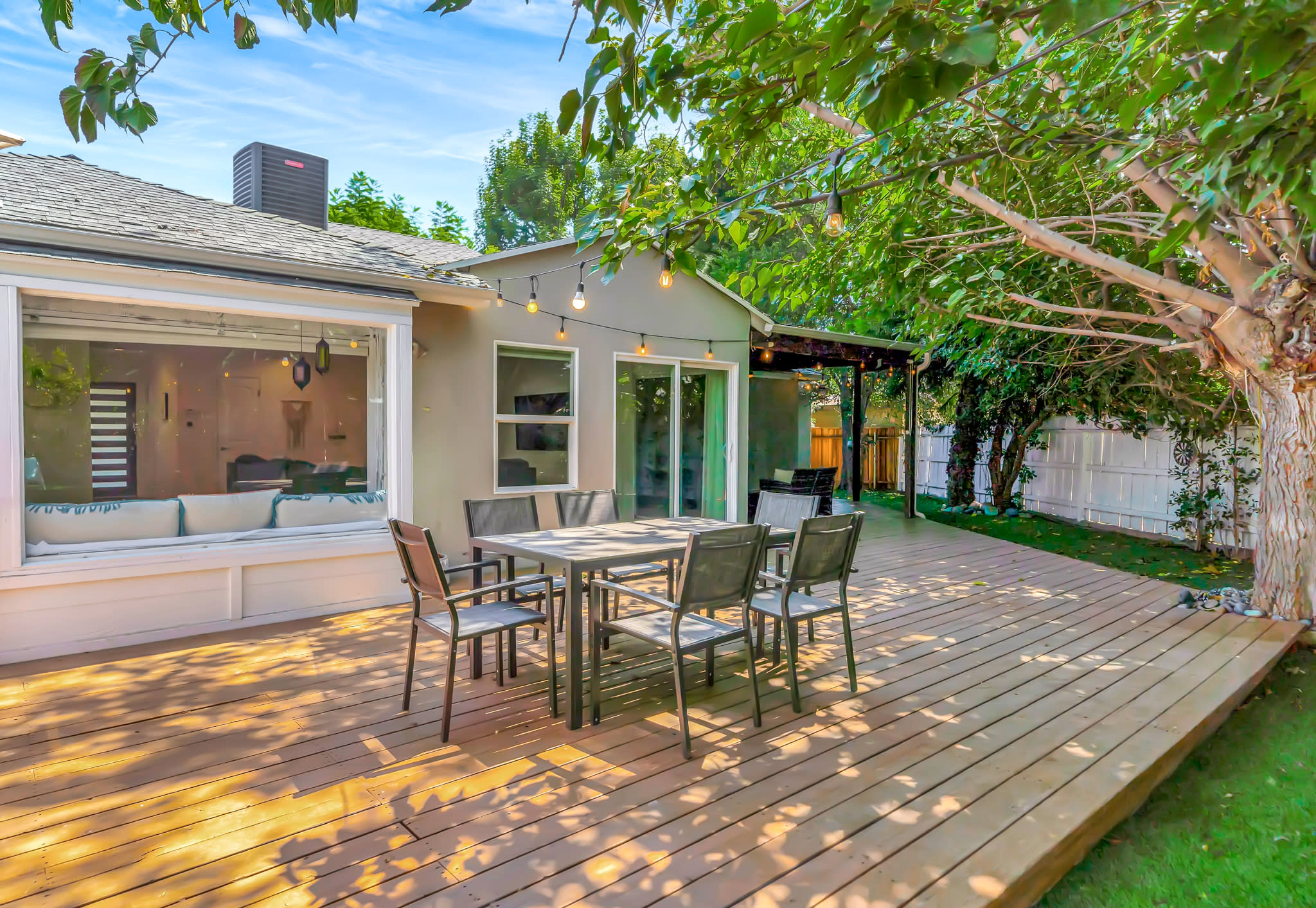7713 Oakdale Ave – photo 1