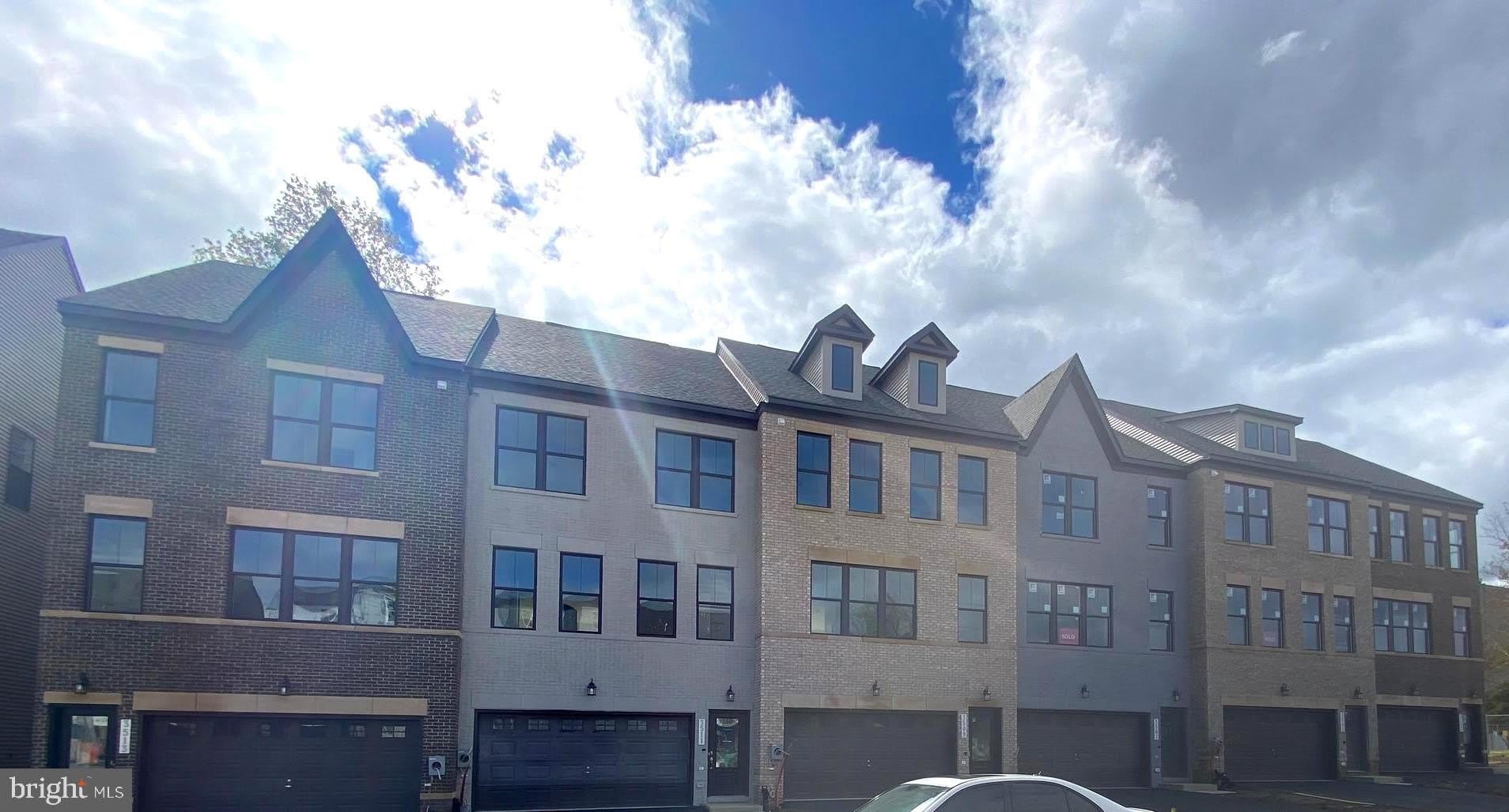 3511 STELLA BLUE Drive – photo 1 of 9