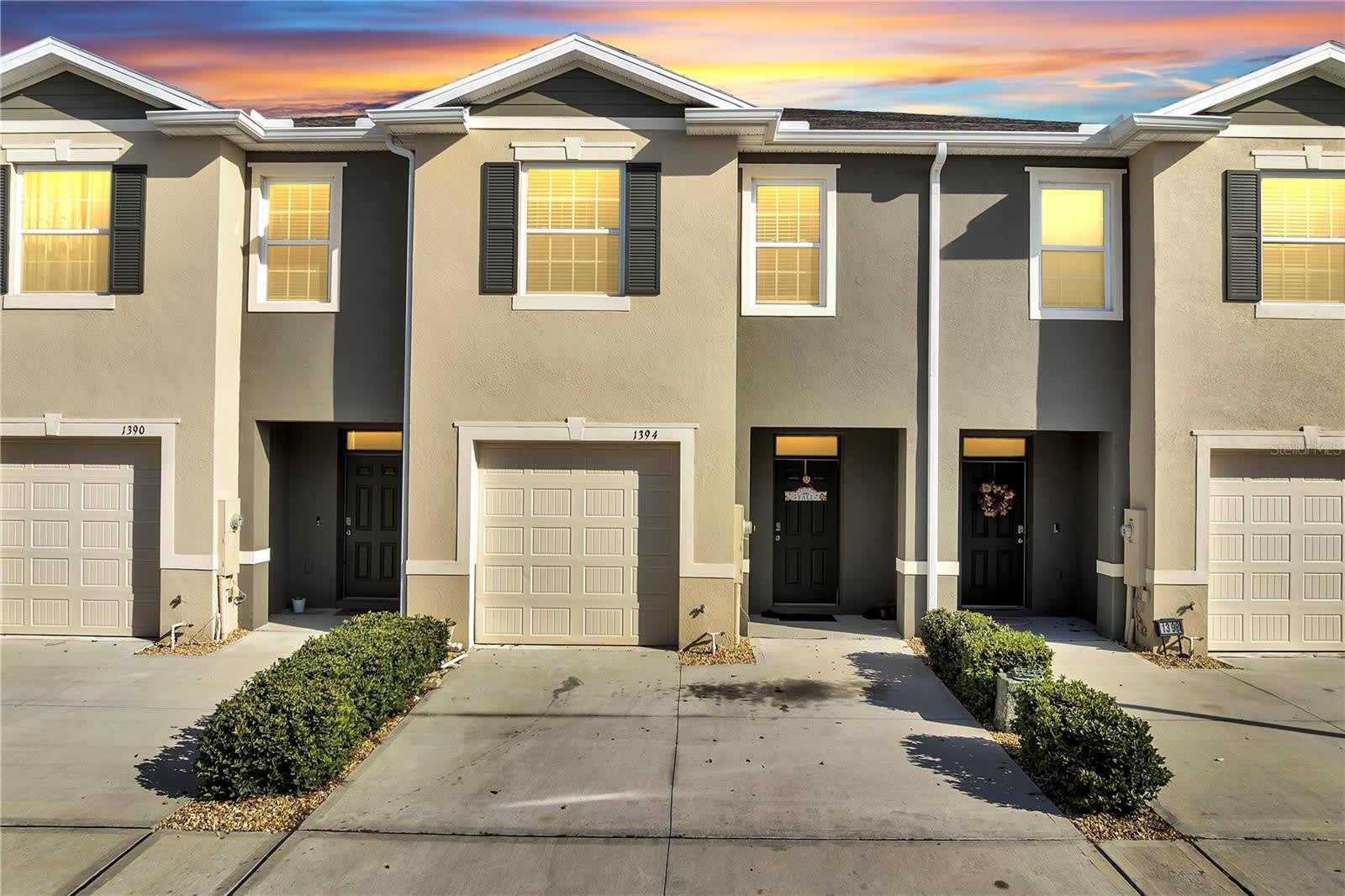 1394 YELLOW FINCH Drive – photo 1