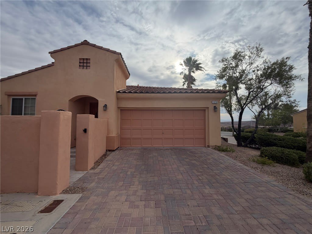 1274 Calcione Drive – photo 1