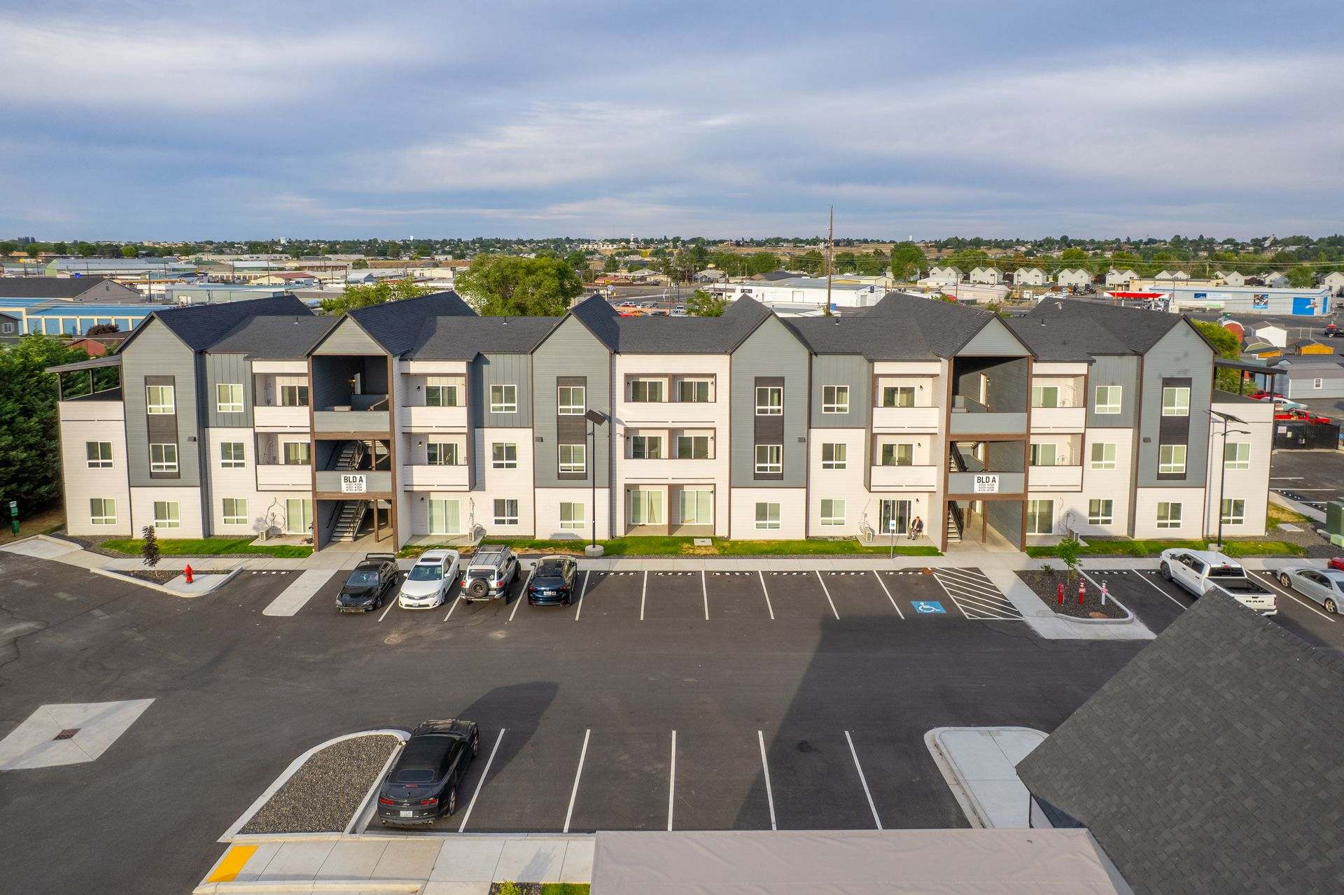 Modern Heights Apartments – photo 1