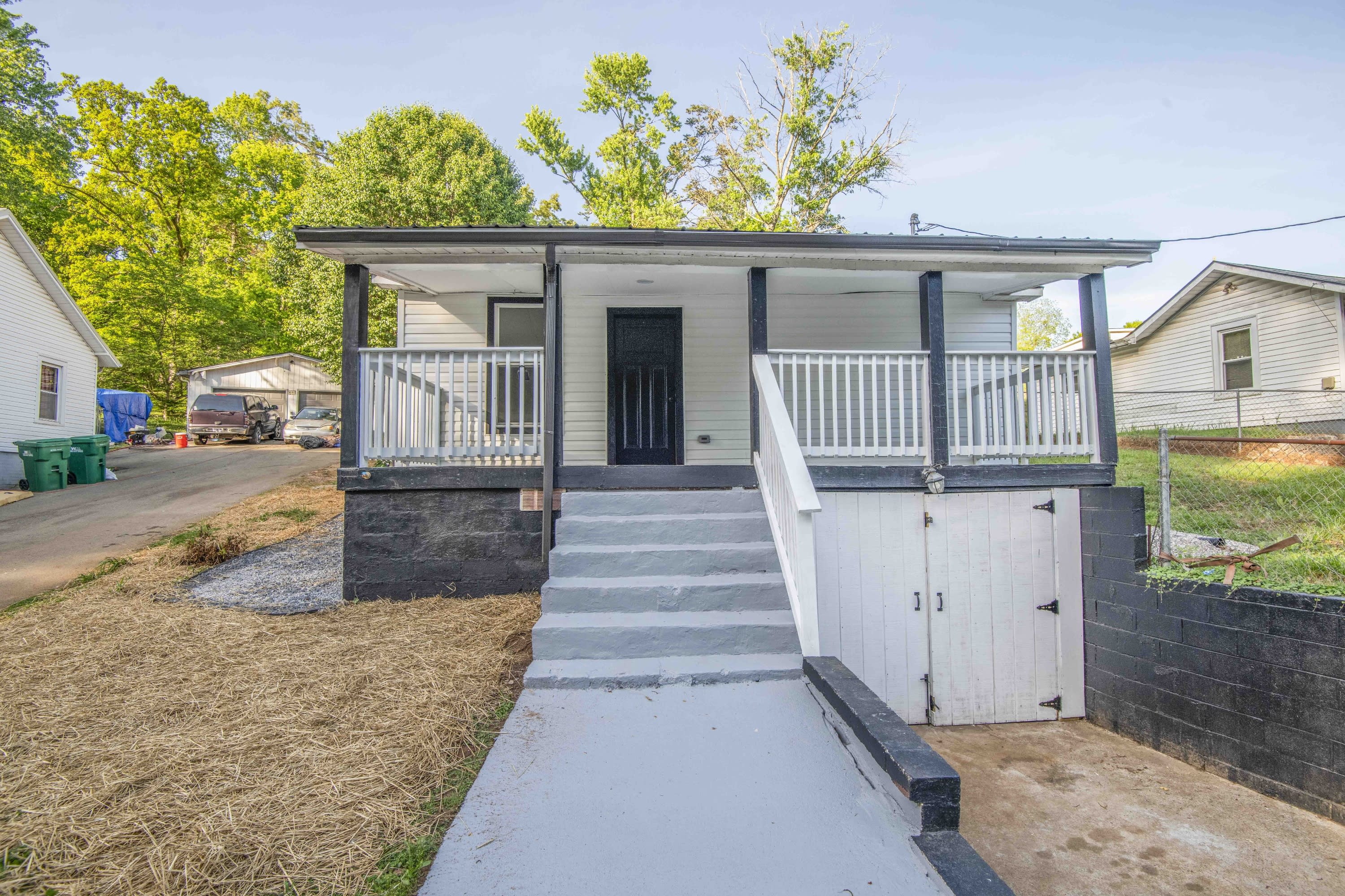 4112 Edington Road – photo 1 of 219