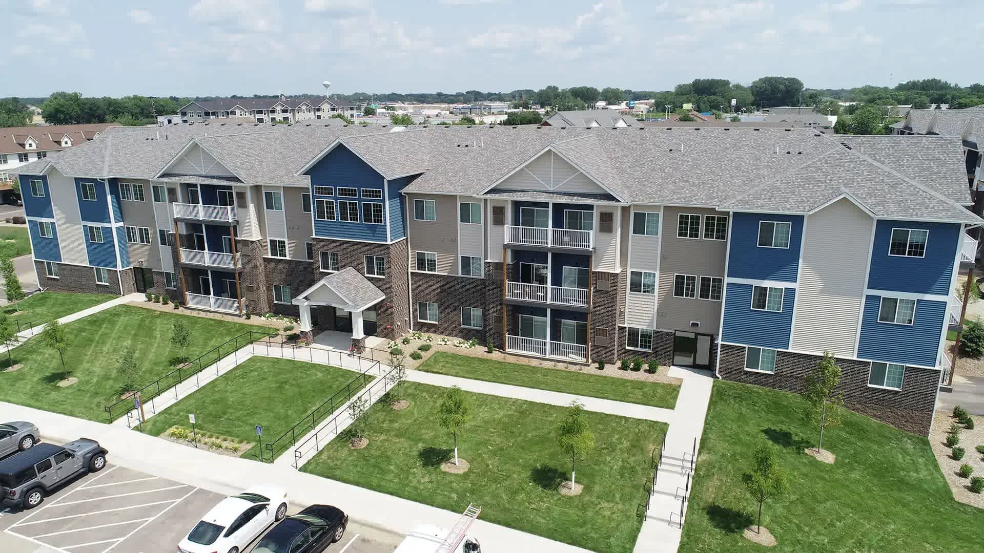 Gateway Green Apartments – photo 1 of 33