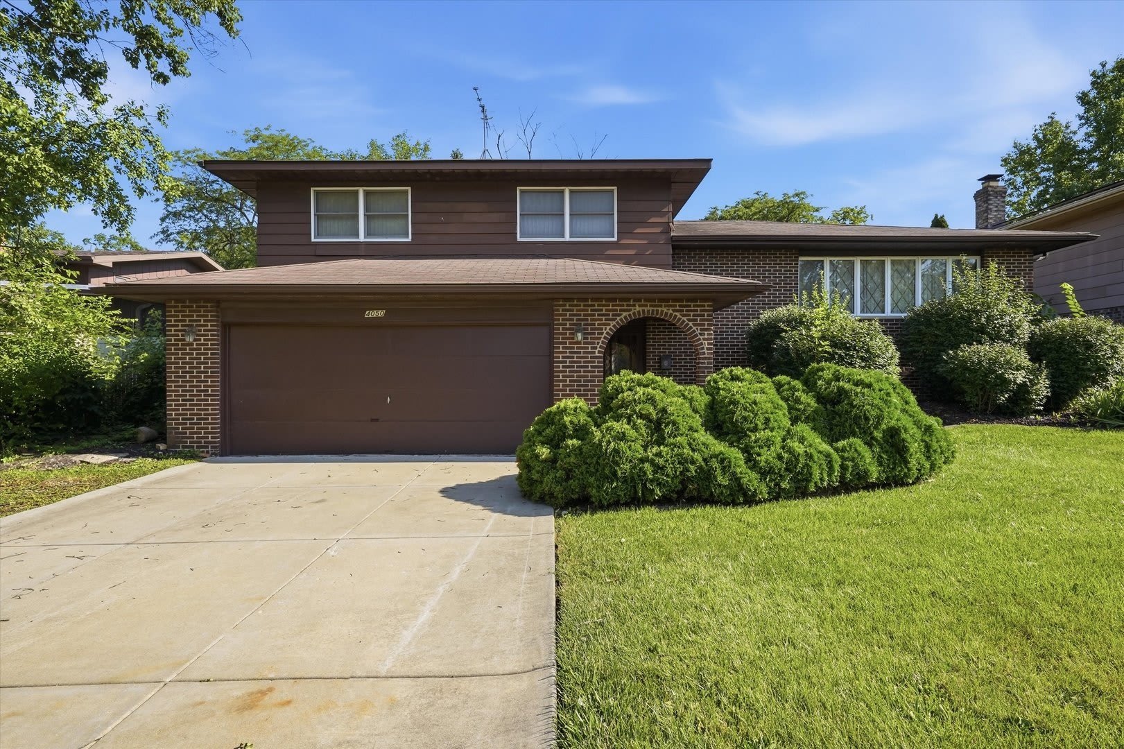 4050 Violet Lane – photo 1 of 31