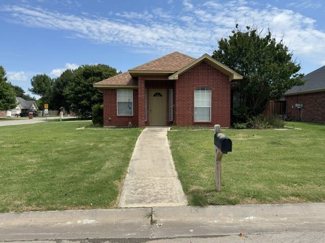 2029 Laney Drive – photo 1 of 17