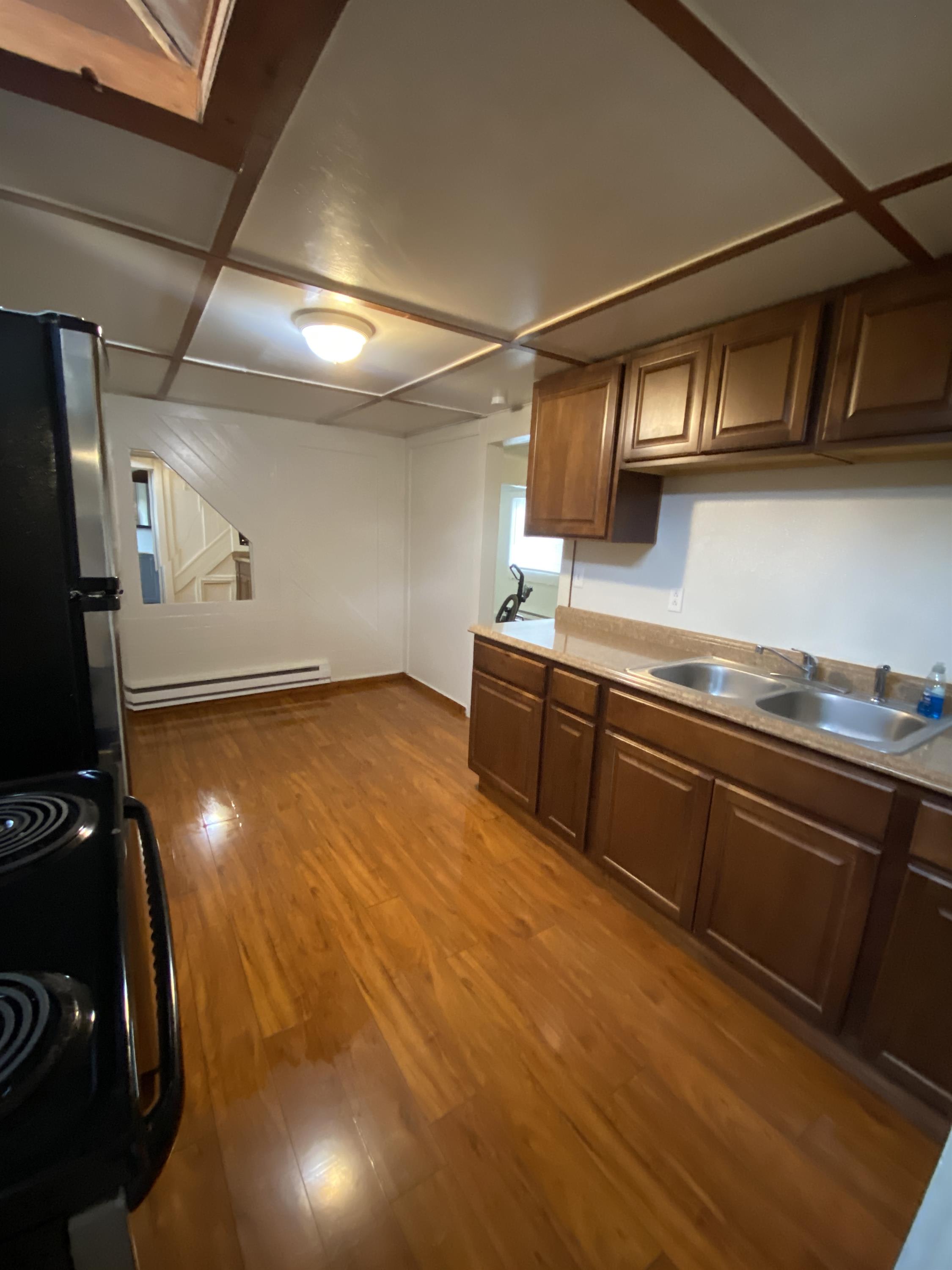 118 7th Street – photo 1 of 30