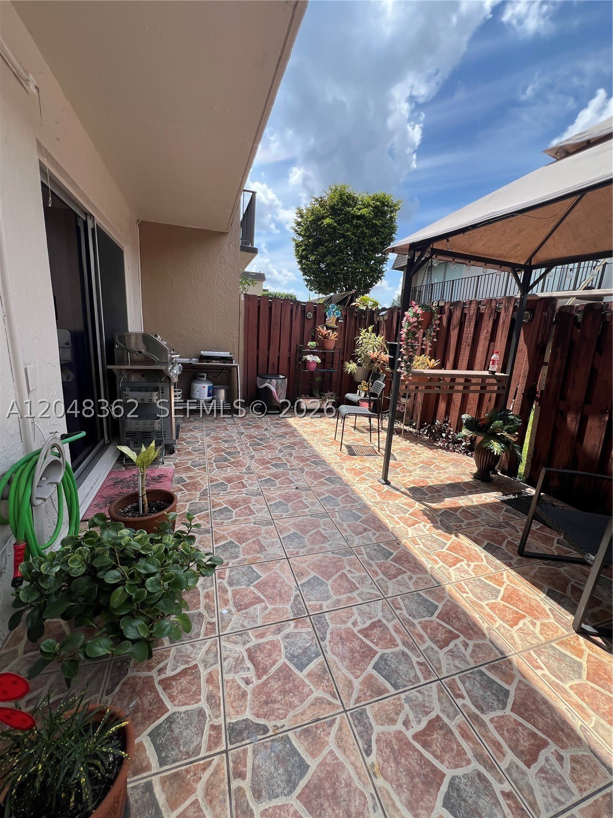 870 SW 129th Pl – photo 1 of 14