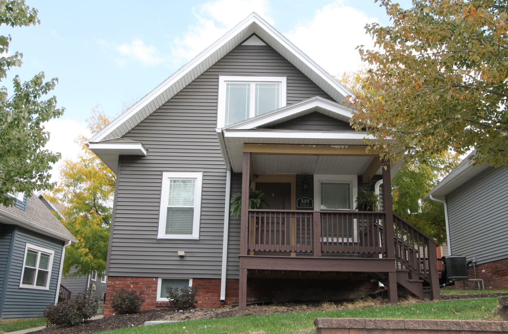 The Doll House Cool Two Bedroom At The Cottages On Vinton – photo 1