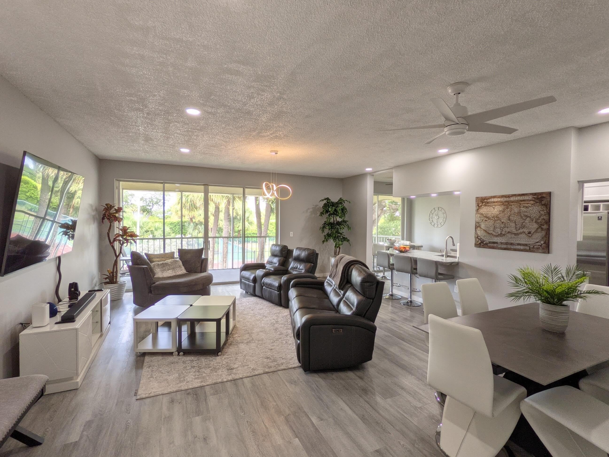 105 Half Moon Circle – photo 1 of 35