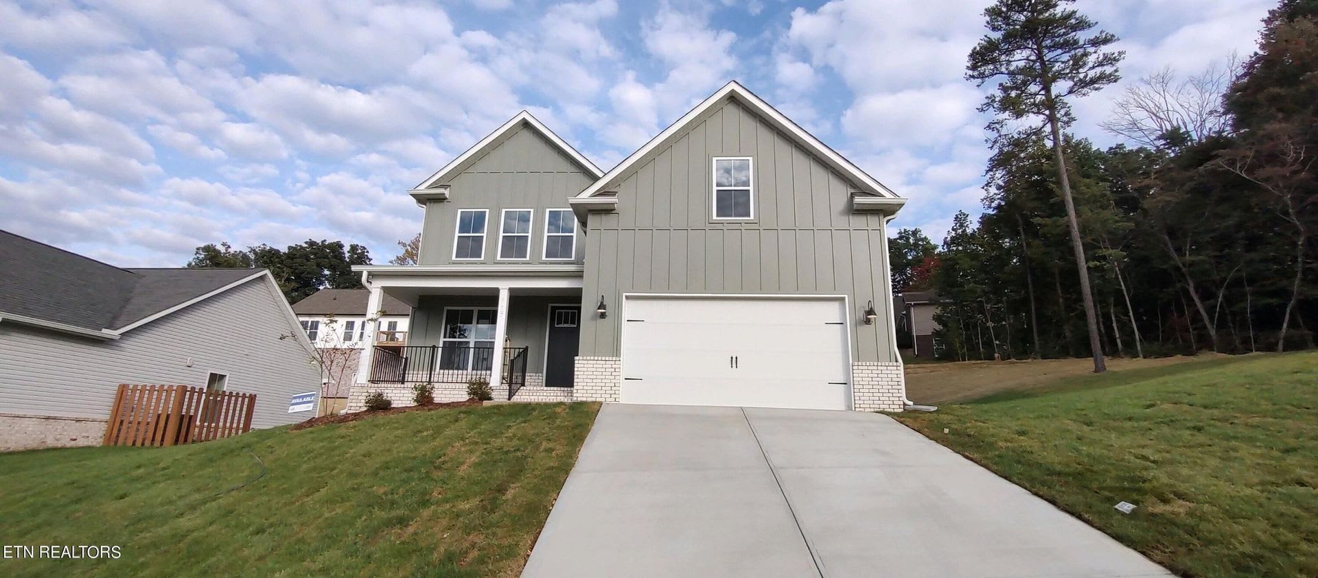 Spacious Privacy And Waiting For You – photo 1 of 342