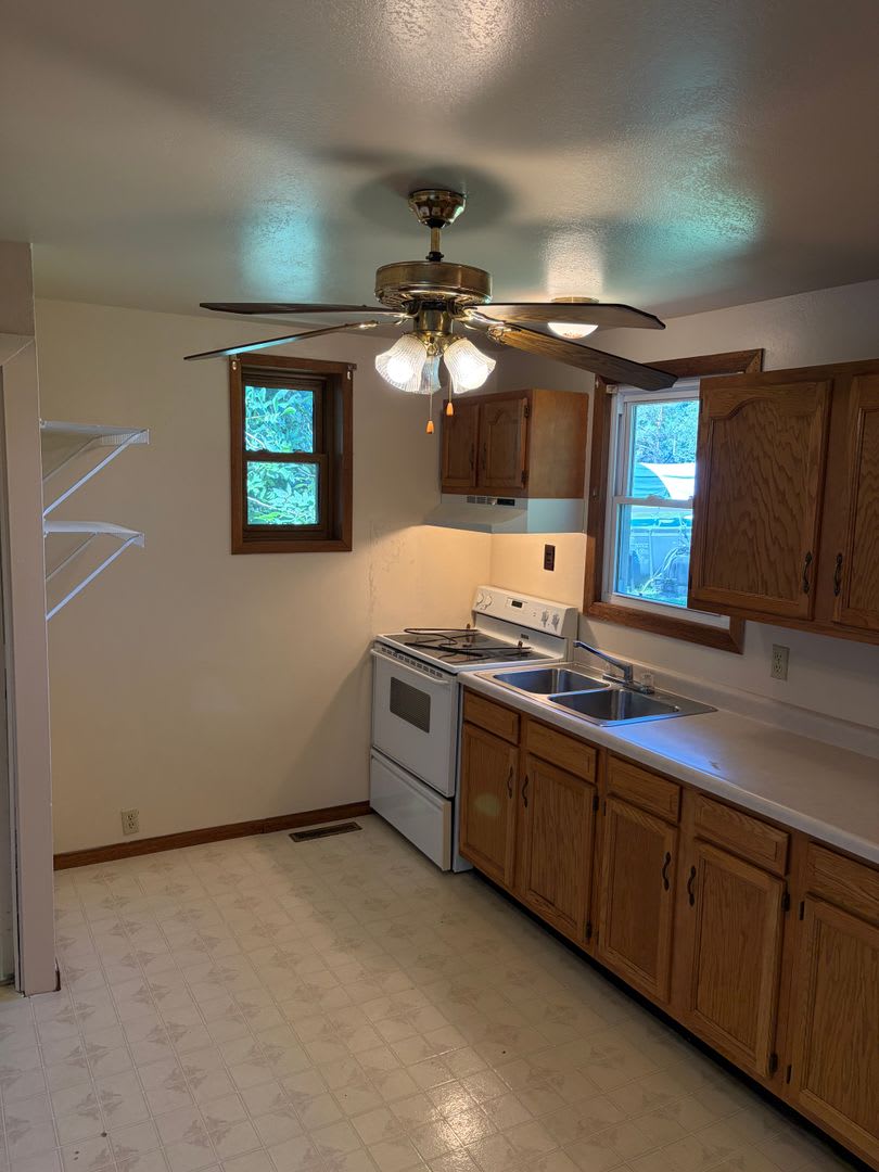 1 bedroom 1 bathroom house – photo 1 of 15