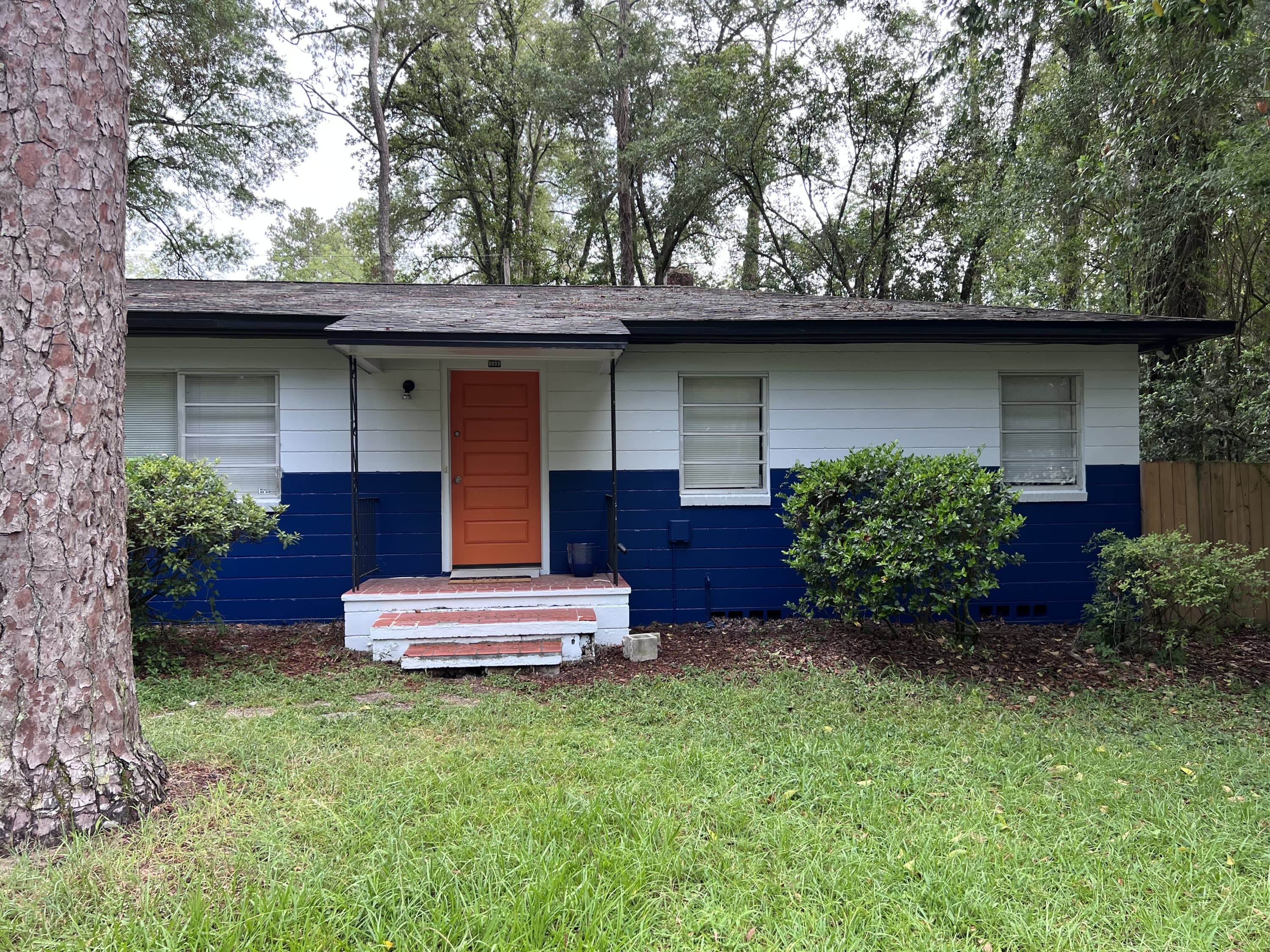 3035 West University Avenue NEW – photo 1