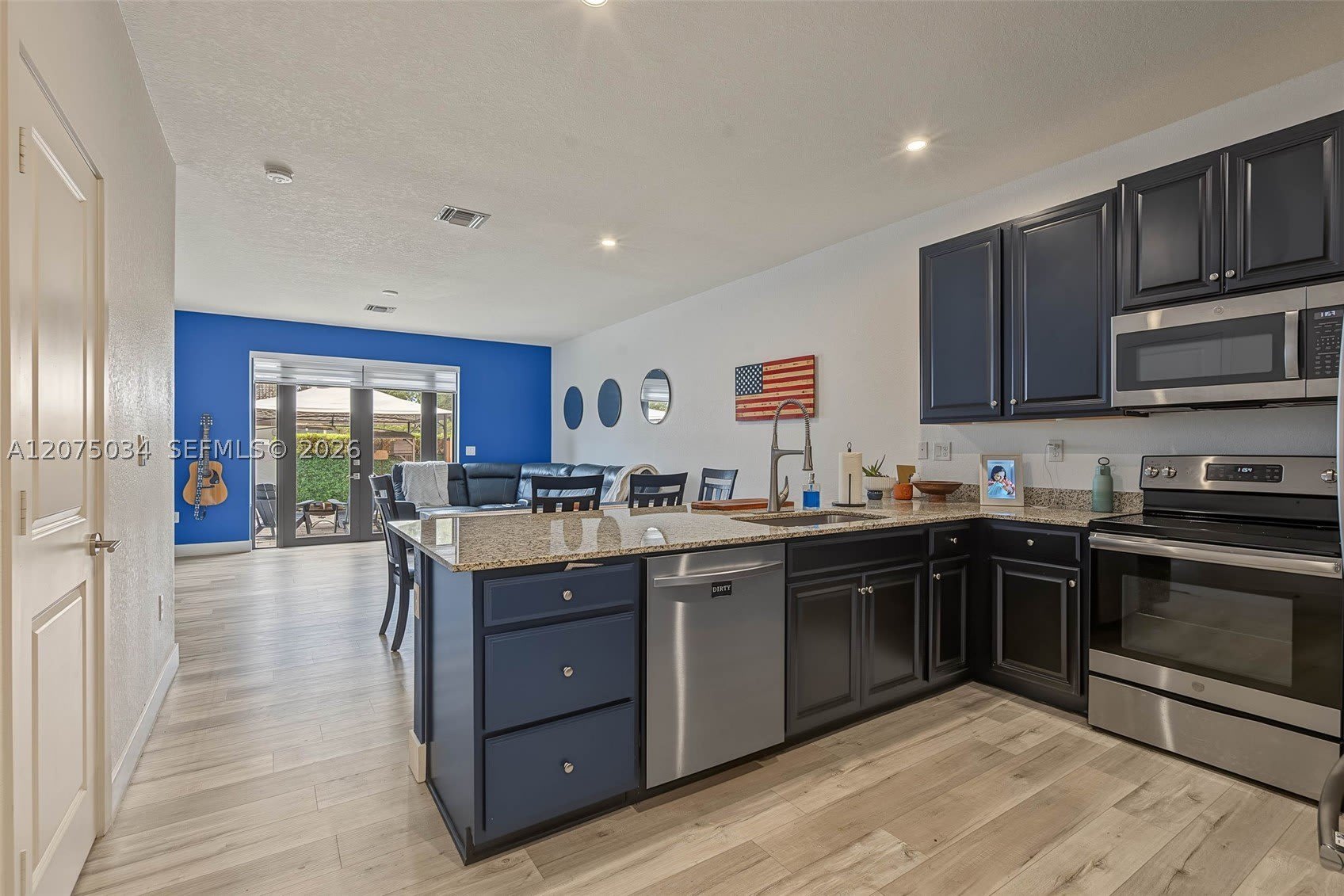 10892 SW 235th Ln – photo 1