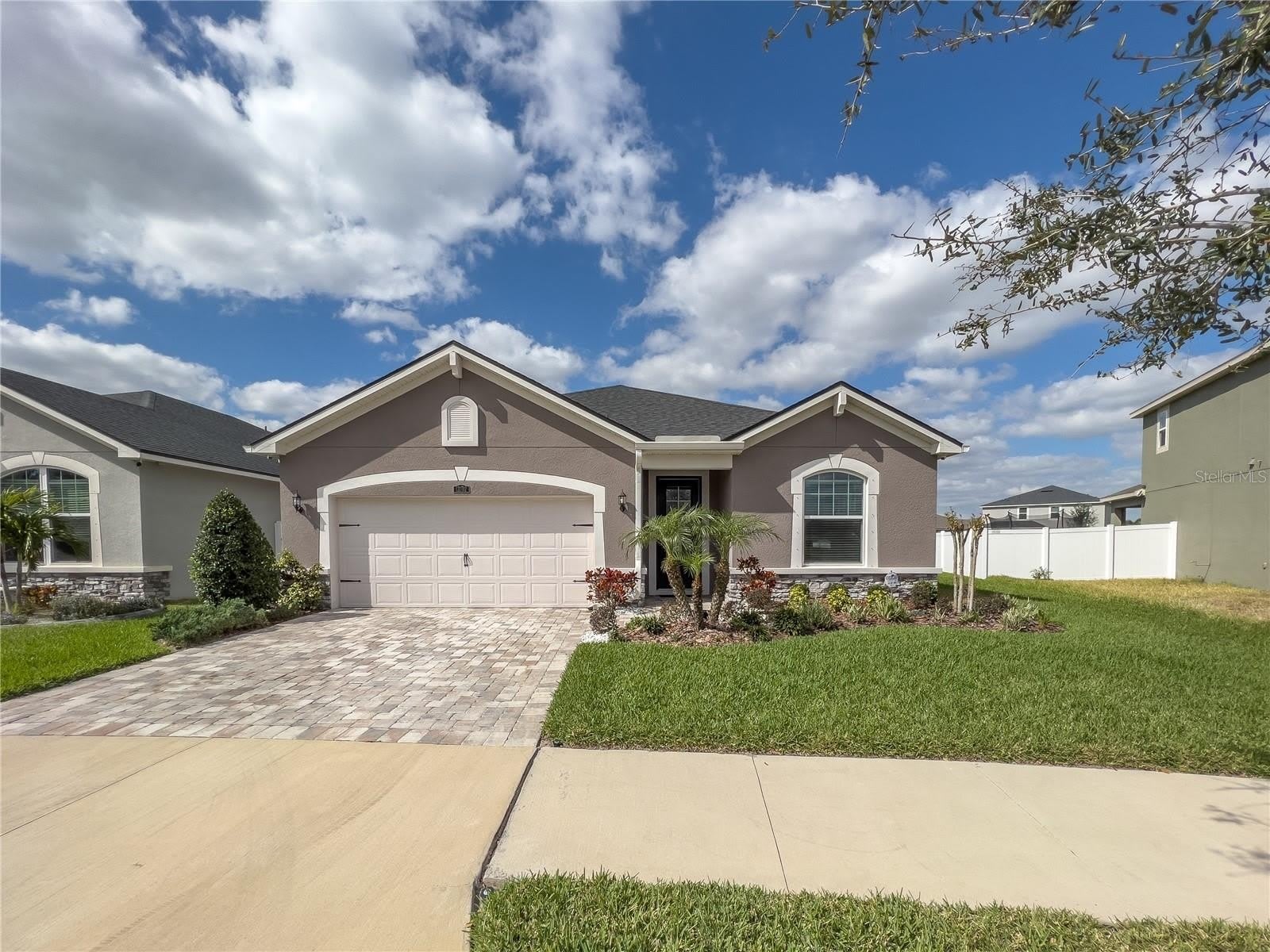13102 SATIN LILY Drive – photo 1