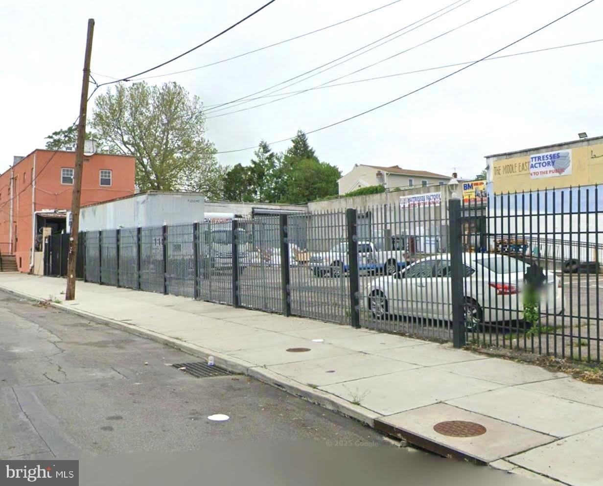 4501 N Howard Street – photo 1
