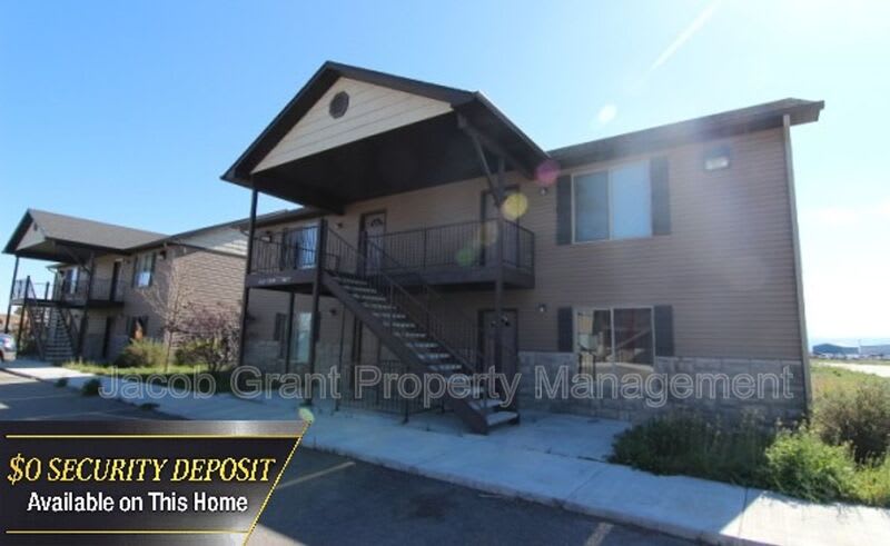 225 Opal Court – photo 1 of 14