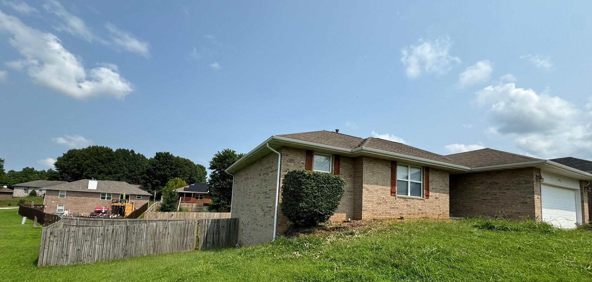 Beautiful Large Corner Lot 4 Bedroom 3 Full Bathroom 2 Car Garage With 3 Living Rooms And Much More – photo 1 of 54