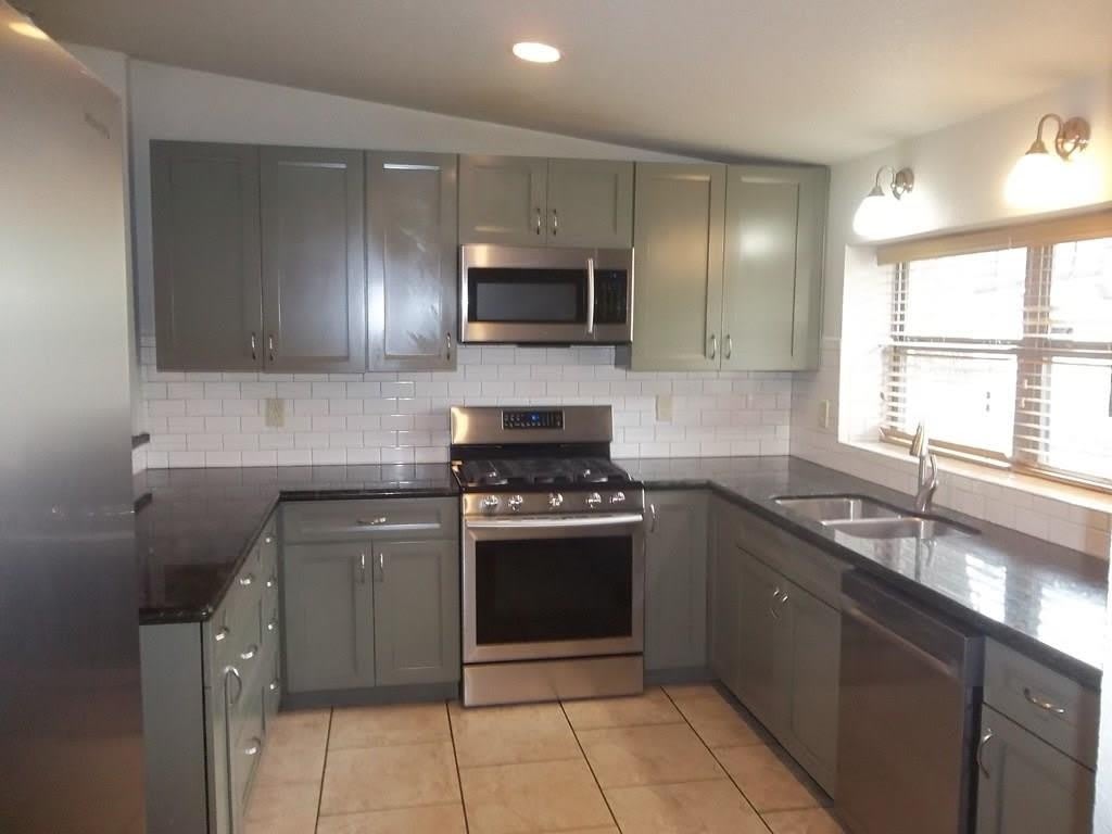 210 S Loma Vista Dr – photo 1 of 19