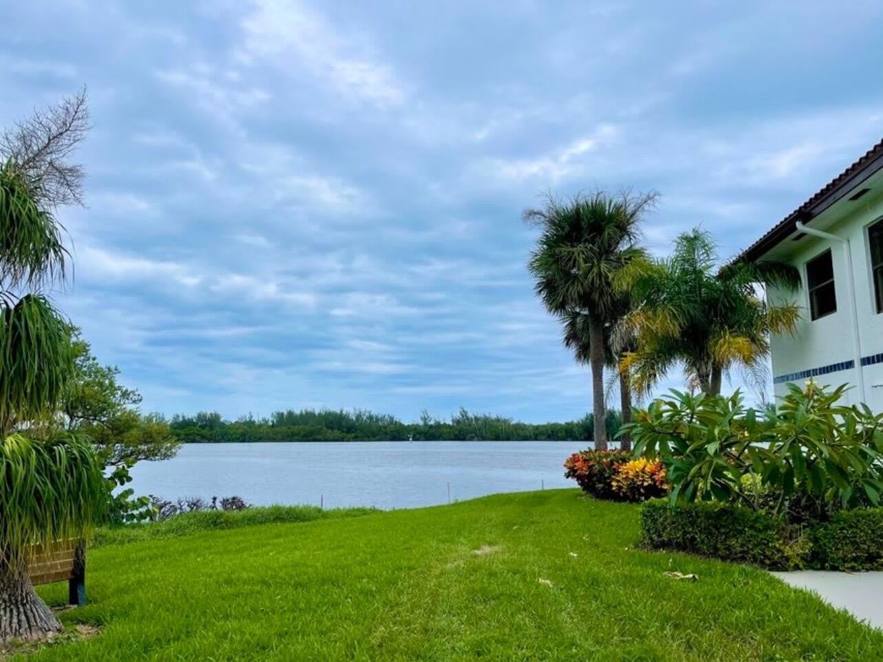 6142 SE Landing Way – photo 1