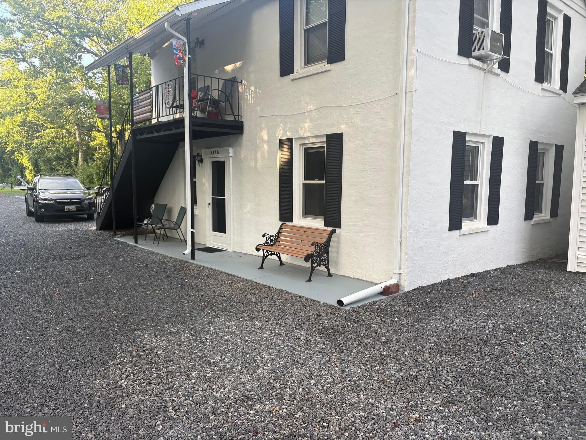 317 SOUTH DRIVE – photo 1 of 10