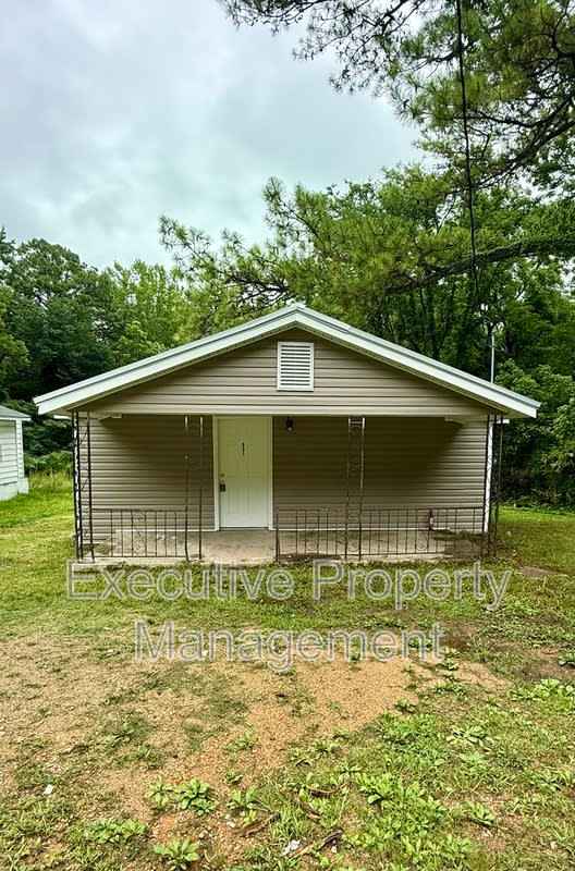 531 West Lake Drive