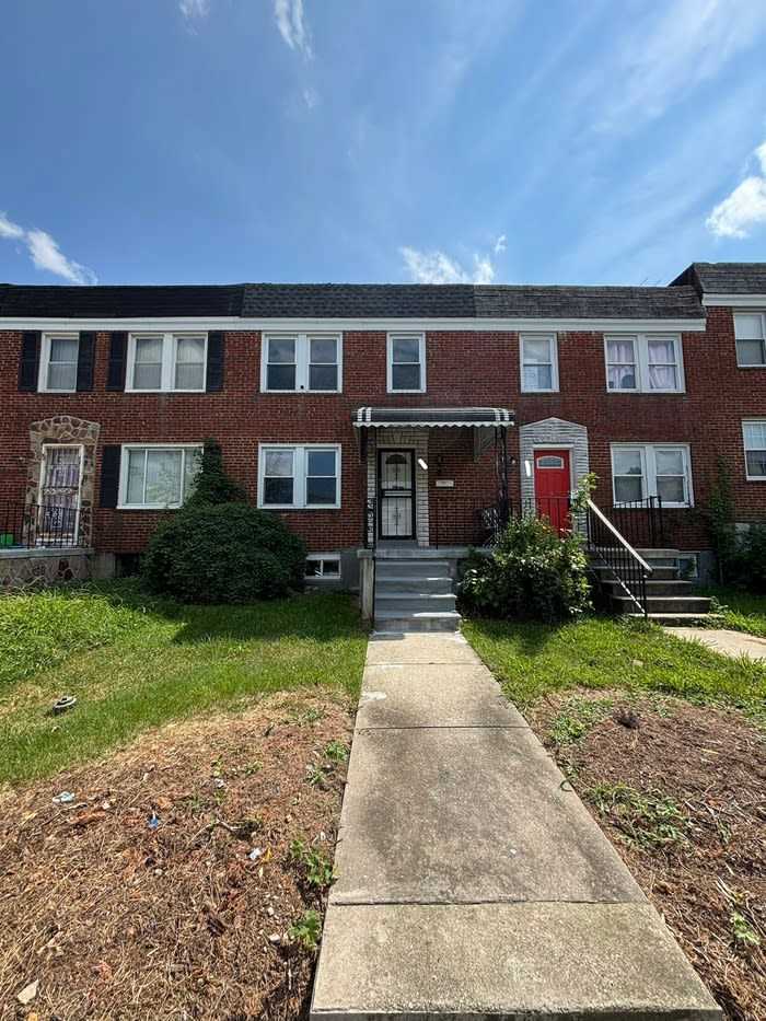 3799 Ravenwood Avenue – photo 1