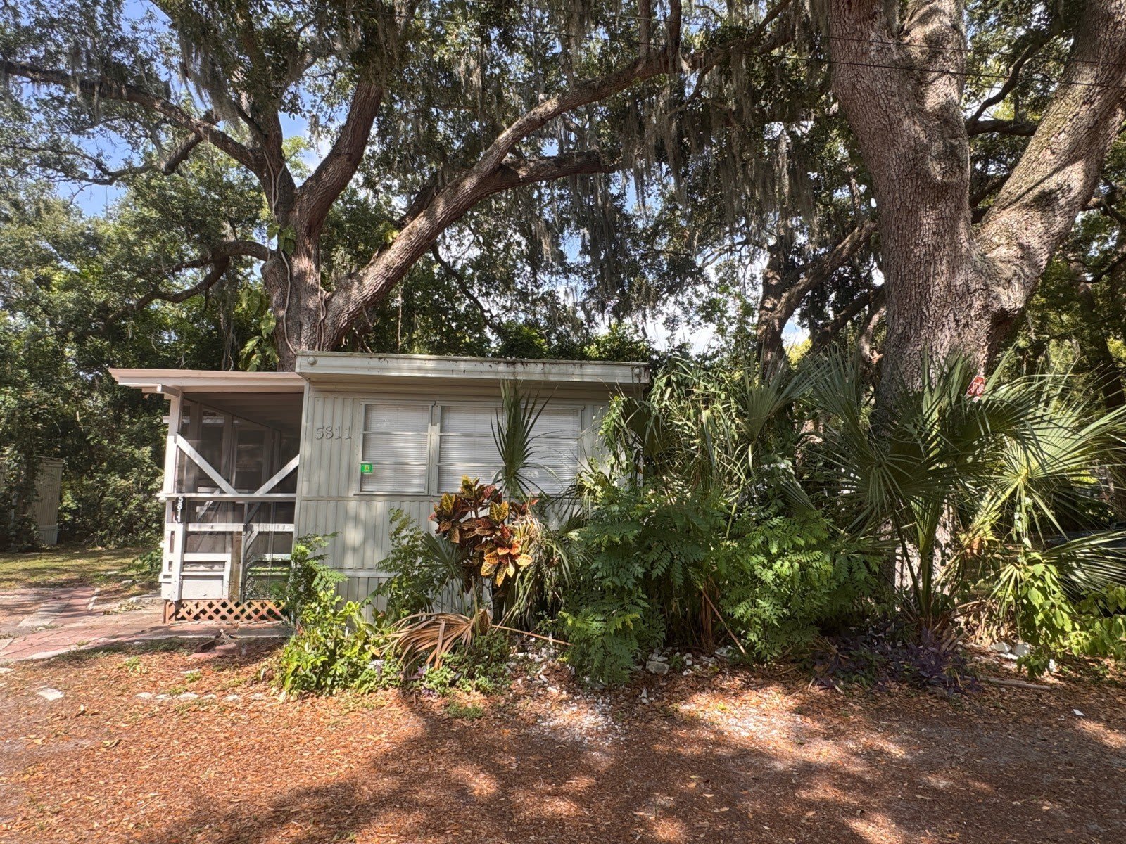 5811 Grey Street – photo 1 of 21
