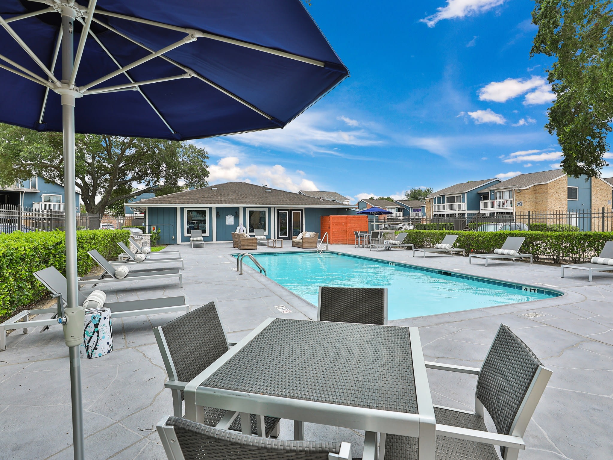 Barringer Square – photo 1 of 34