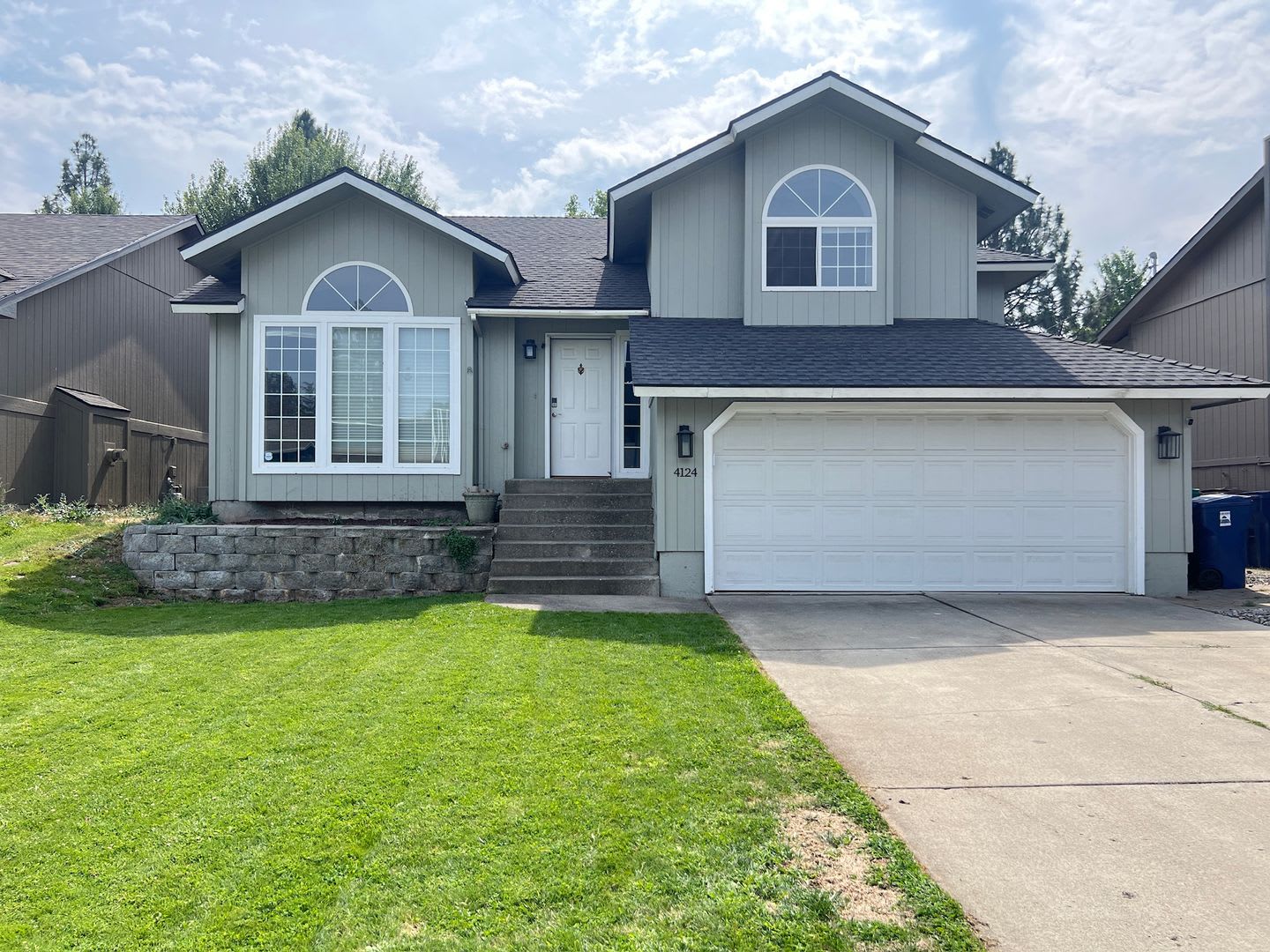 This South Hill Bright and Spacious 3 bed, 2 bath single family home, Near Glenrose available now! – photo 1