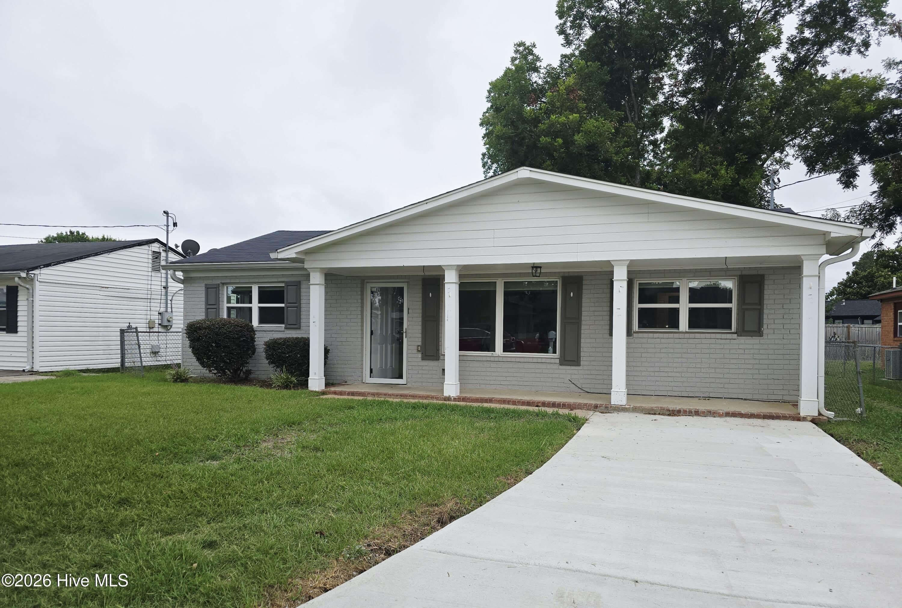 1321 Cherry Avenue – photo 1 of 3