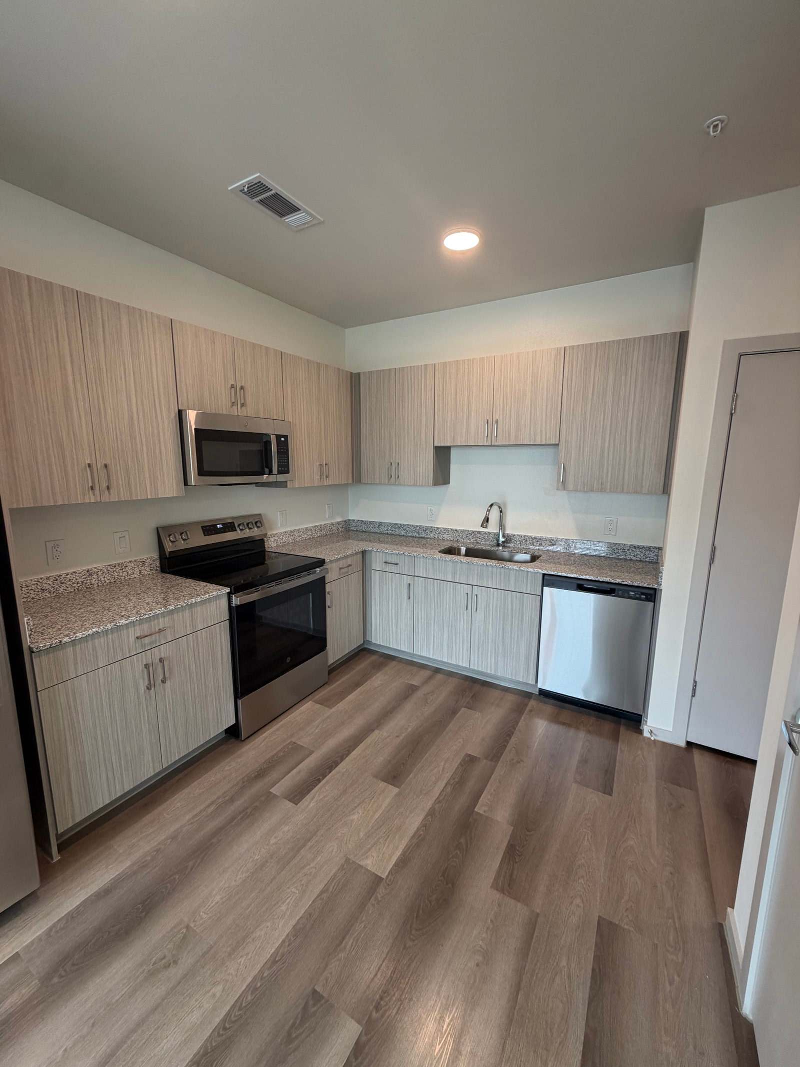 6410 South U.S. 75 – photo 1