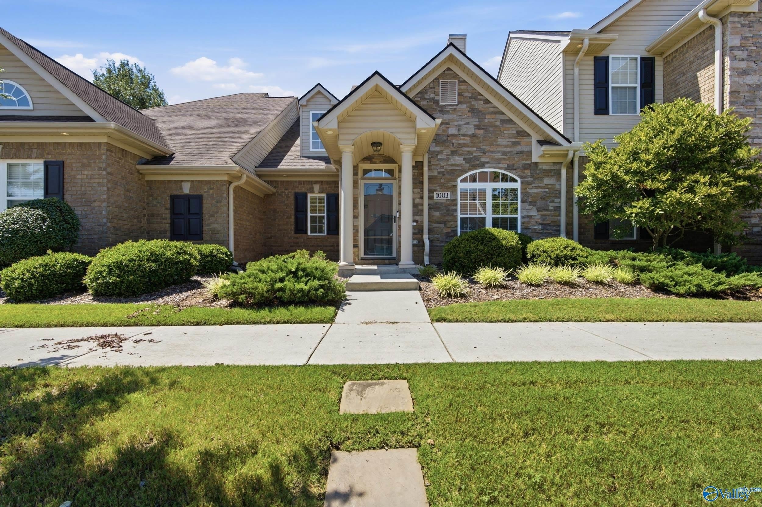 1003 Scarlet Woods – photo 1